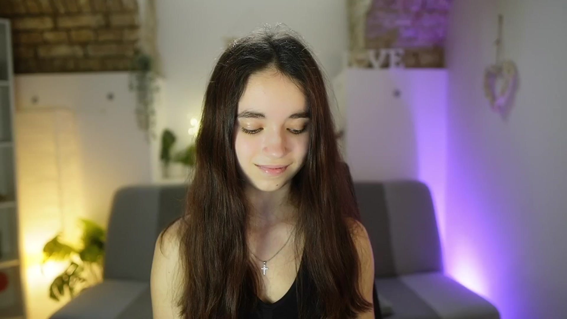 Gallery image thumbnail from Gia_Paige18's myfreecams stream on, 04/23/2025, 12:59 image 14 of 20