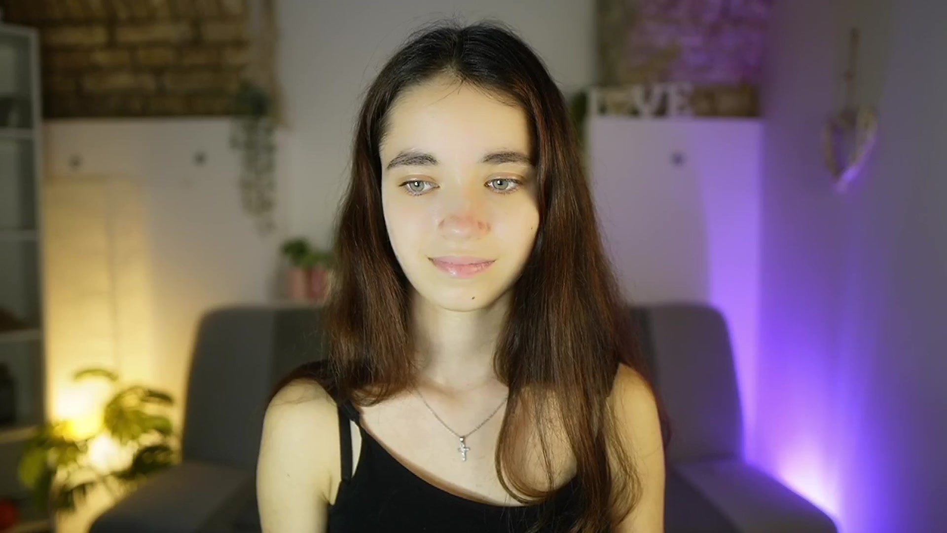 Gallery image thumbnail from Gia_Paige18's myfreecams stream on, 04/24/2025, 14:28 image 12 of 20