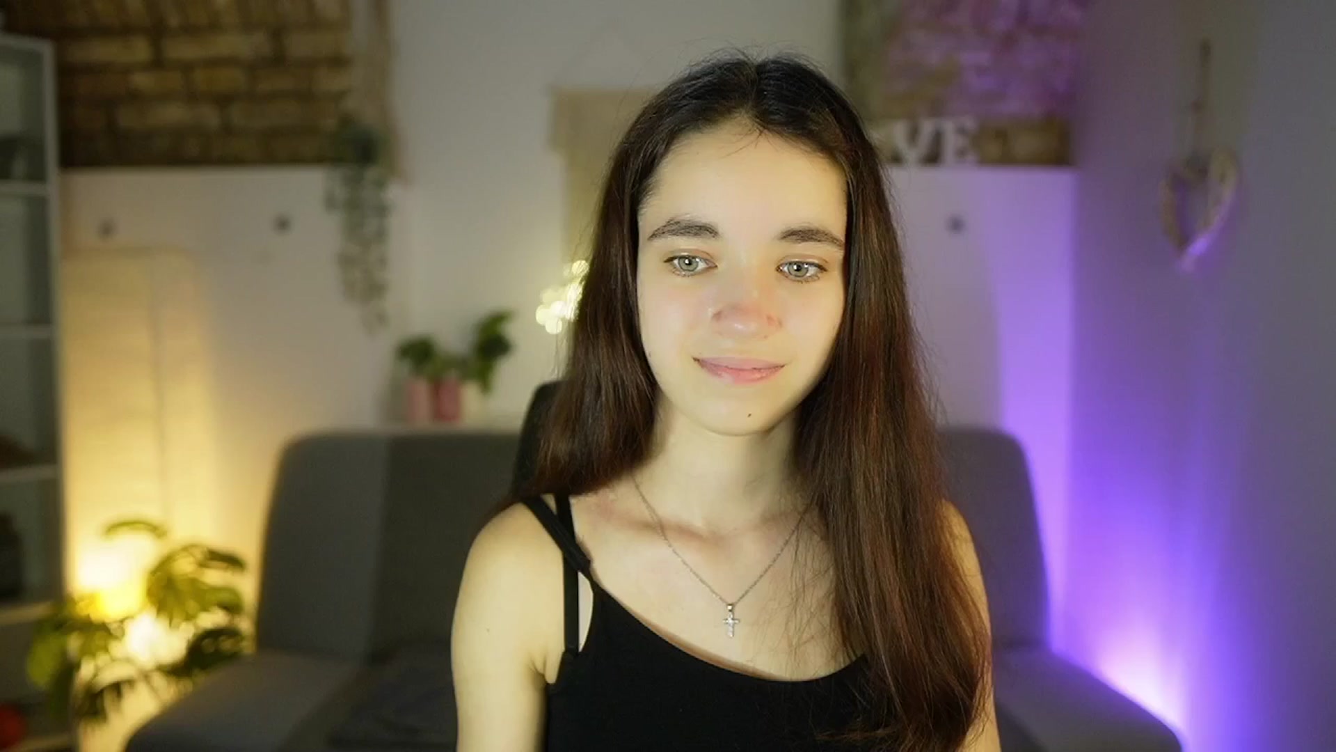 Gallery image thumbnail from Gia_Paige18's myfreecams stream on, 04/24/2025, 14:28 image 5 of 20