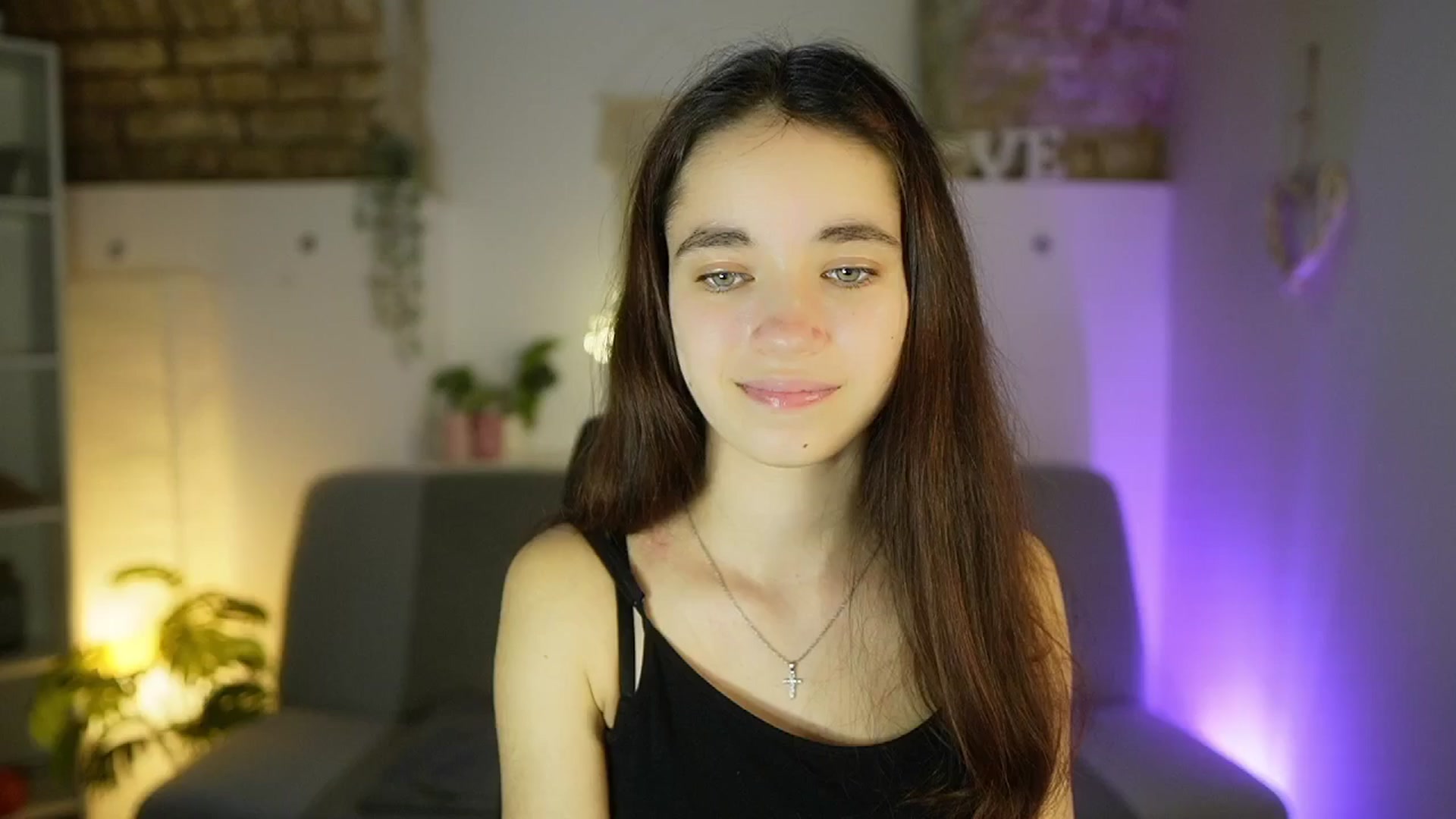 Gallery image thumbnail from Gia_Paige18's myfreecams stream on, 04/24/2025, 14:28 image 3 of 20