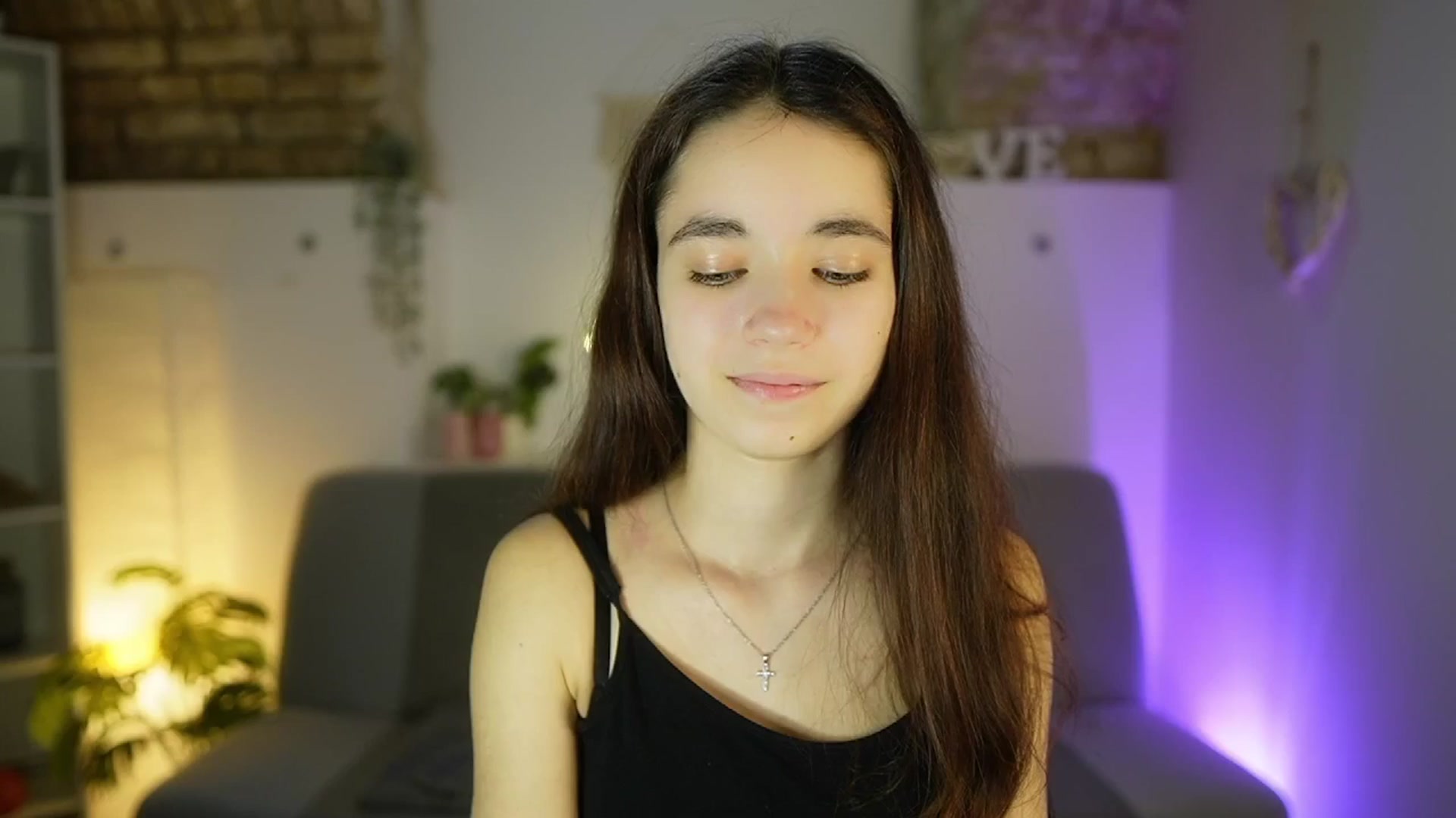 Gallery image thumbnail from Gia_Paige18's myfreecams stream on, 04/24/2025, 14:28 image 2 of 20