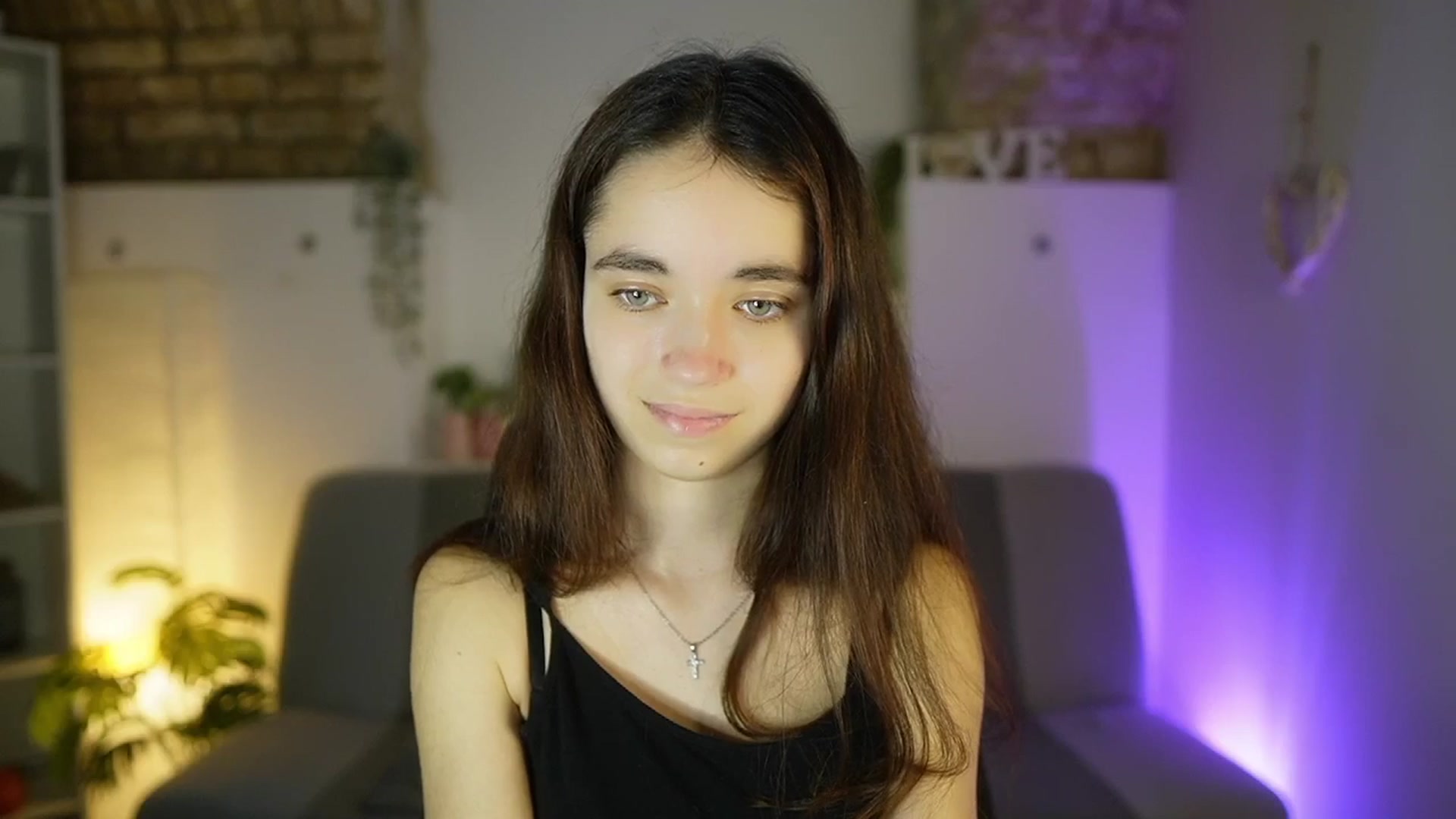 Gallery image thumbnail from Gia_Paige18's myfreecams stream on, 04/24/2025, 14:28 image 15 of 20