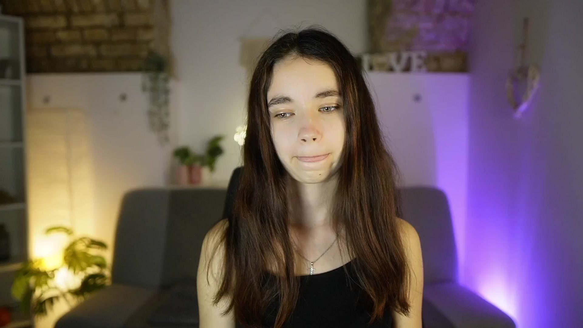 Gallery image thumbnail from Gia_Paige18's myfreecams stream on, 04/24/2025, 17:46 image 1 of 20