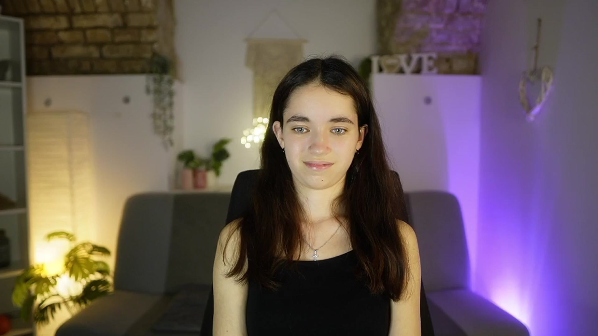 Gallery image thumbnail from Gia_Paige18's myfreecams stream on, 04/24/2025, 17:46 image 18 of 20