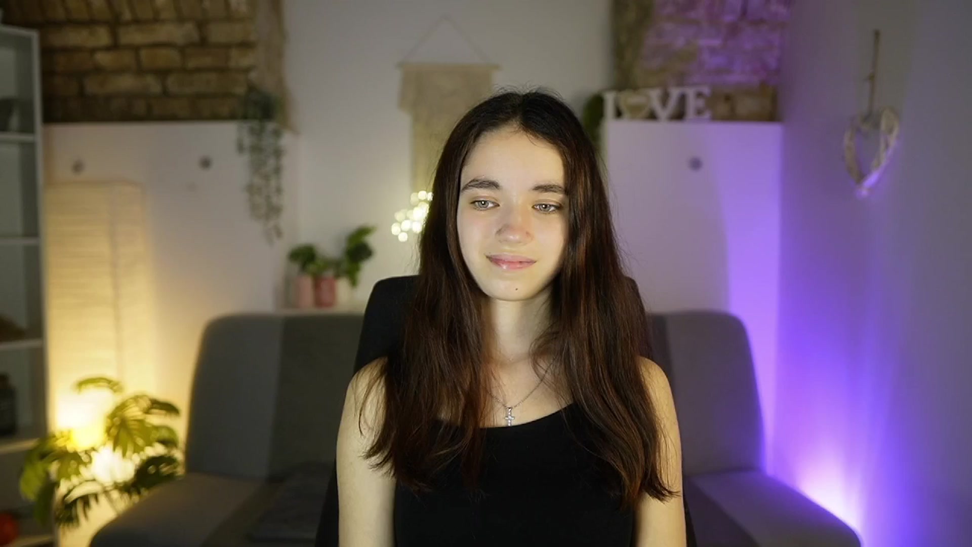 Gallery image thumbnail from Gia_Paige18's myfreecams stream on, 04/24/2025, 17:46 image 4 of 20