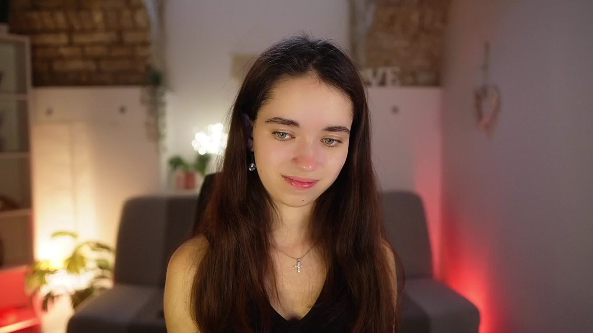Gallery image thumbnail from Gia_Paige18's myfreecams stream on, 05/02/2025, 17:06 image 15 of 20