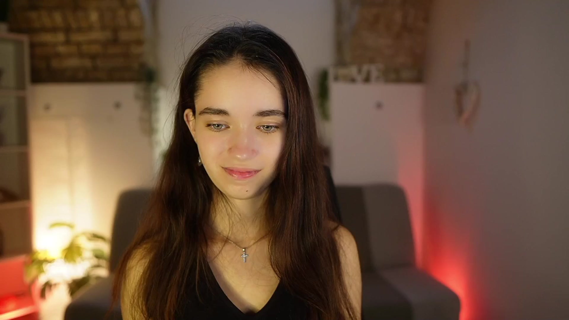 Gallery image thumbnail from Gia_Paige18's myfreecams stream on, 05/02/2025, 17:06 image 18 of 20