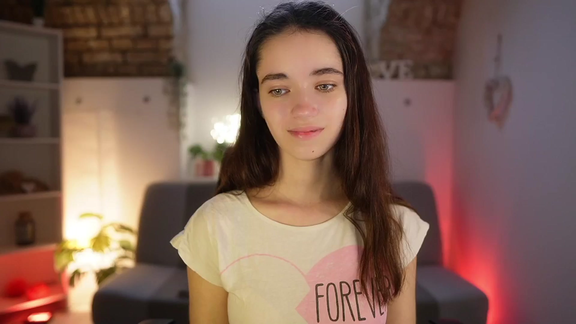 Gallery image thumbnail from Gia_Paige18's myfreecams stream on, 05/03/2025, 12:57 image 6 of 20