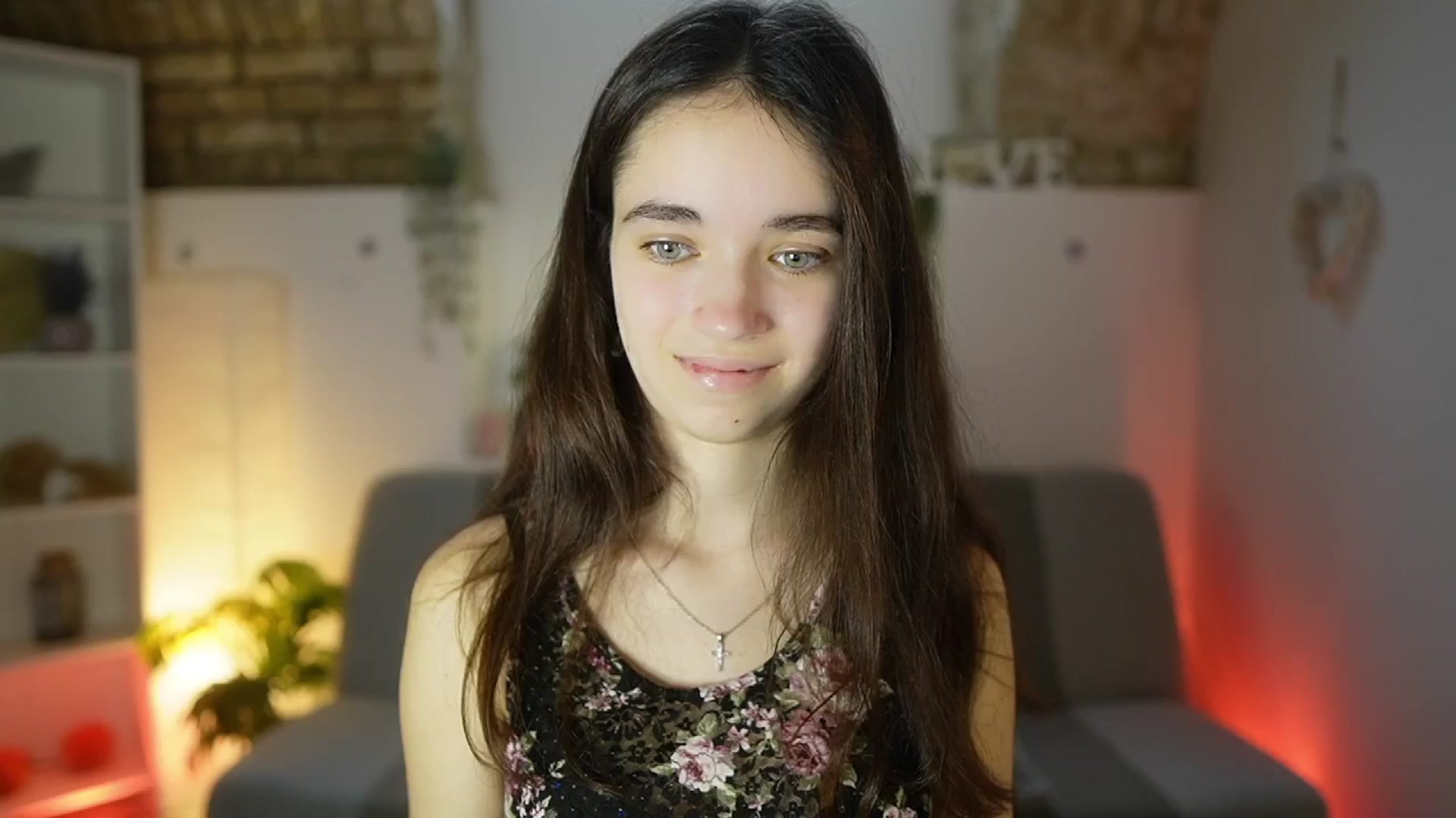 Gallery image thumbnail from Gia_Paige18's myfreecams stream on, 05/09/2025, 10:34 image 9 of 20