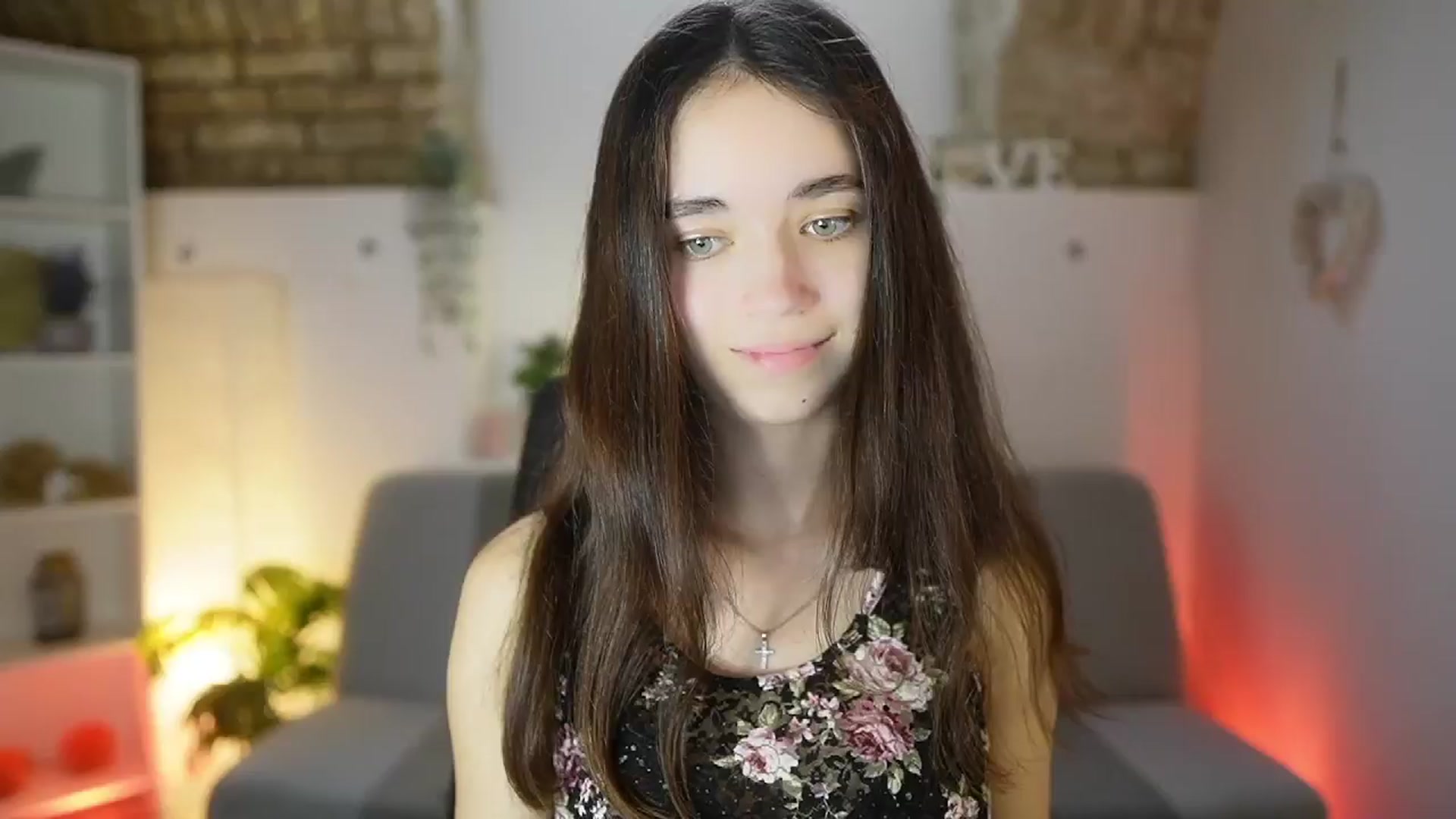 Gallery image thumbnail from Gia_Paige18's myfreecams stream on, 05/09/2025, 14:21 image 1 of 20