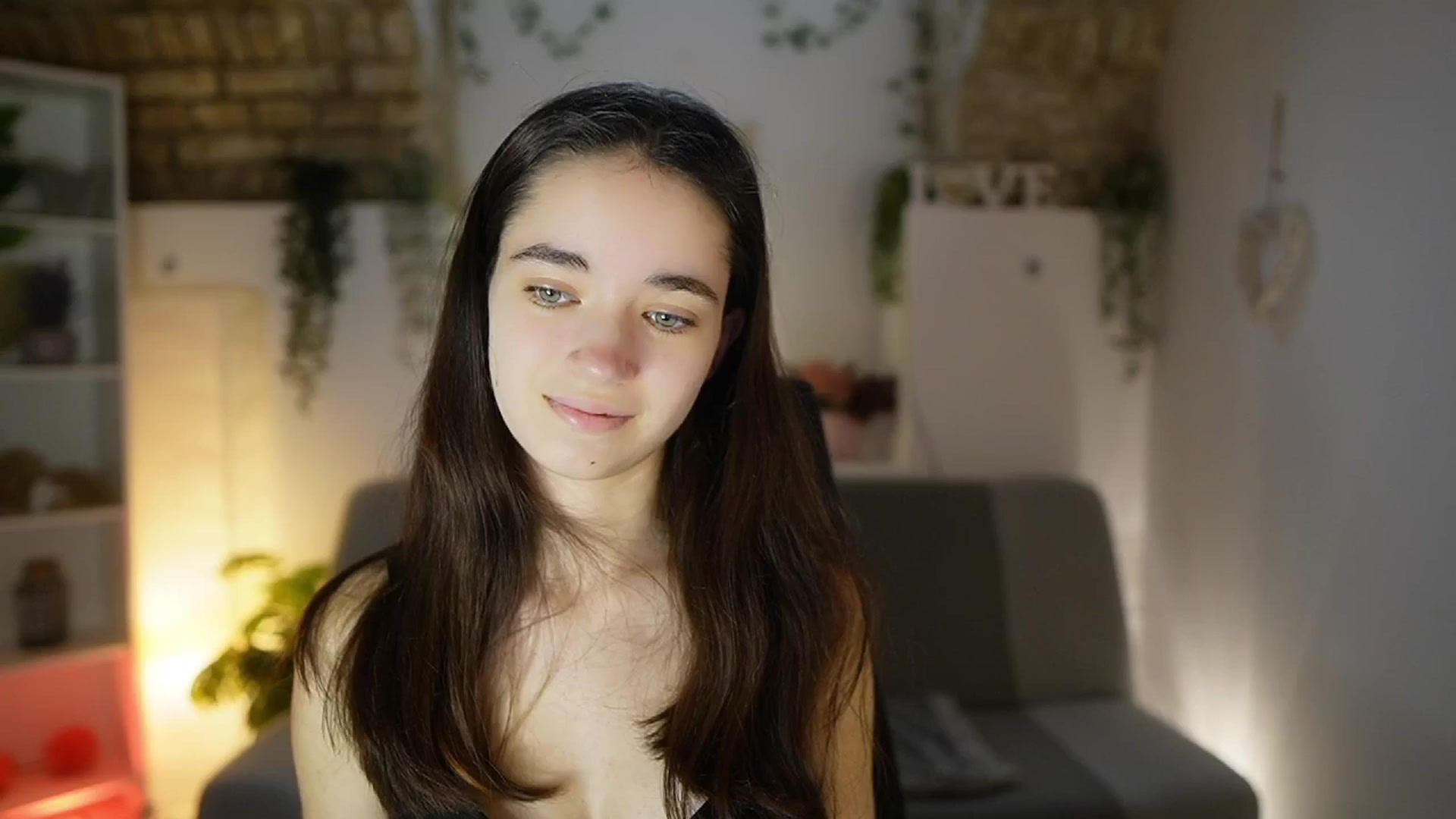 Gallery image thumbnail from Gia_Paige18's myfreecams stream on, 05/13/2025, 13:02 image 2 of 20