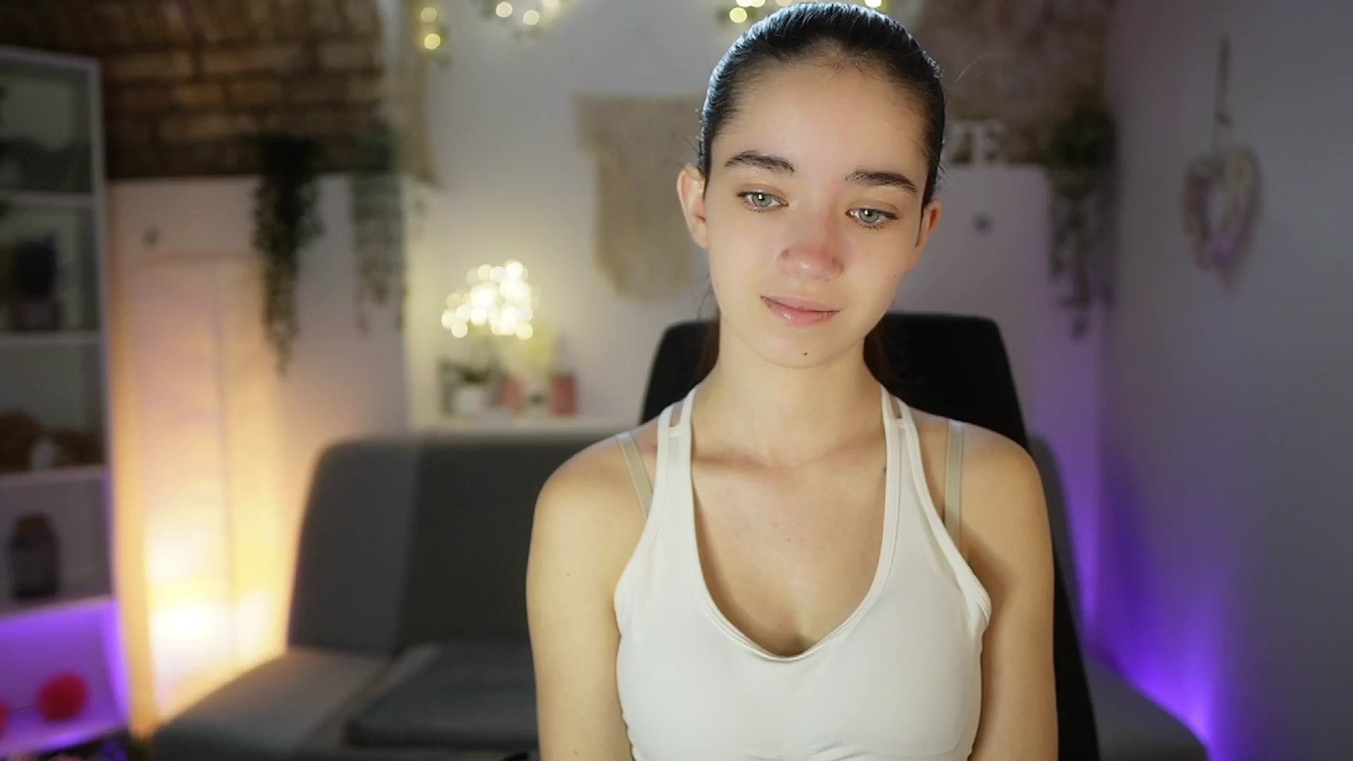 Gallery image thumbnail from Gia_Paige18's myfreecams stream on, 05/26/2025, 08:44 image 4 of 20