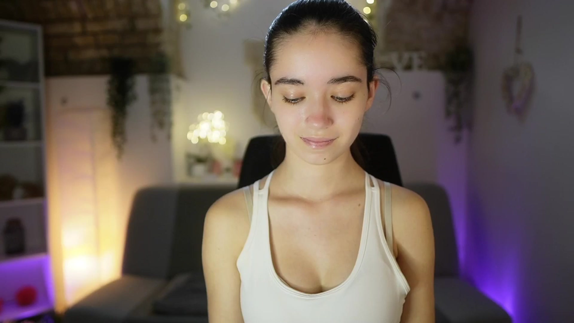 Gallery image thumbnail from Gia_Paige18's myfreecams stream on, 05/26/2025, 10:55 image 11 of 20