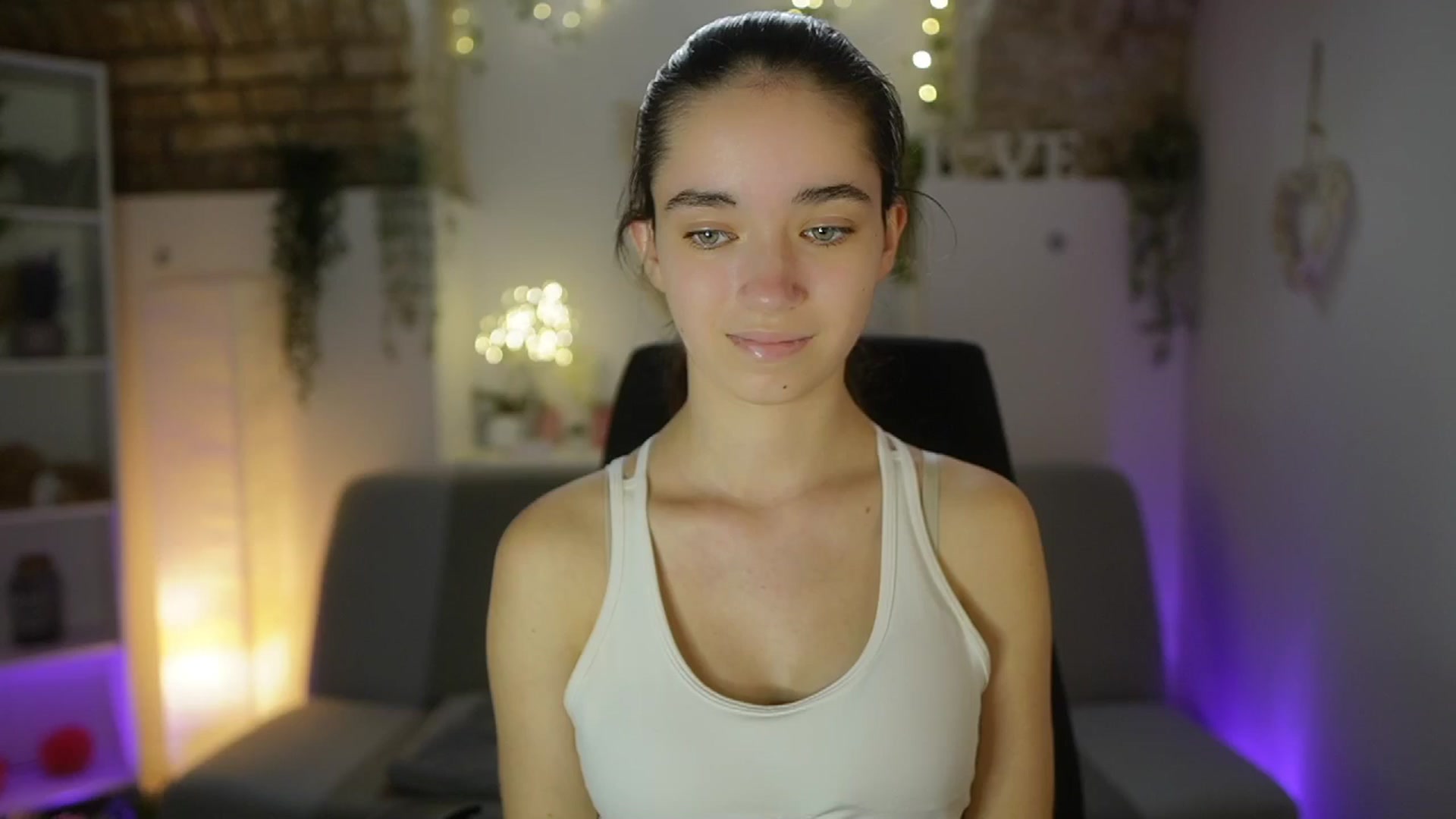 Gallery image thumbnail from Gia_Paige18's myfreecams stream on, 05/26/2025, 12:37 image 11 of 20