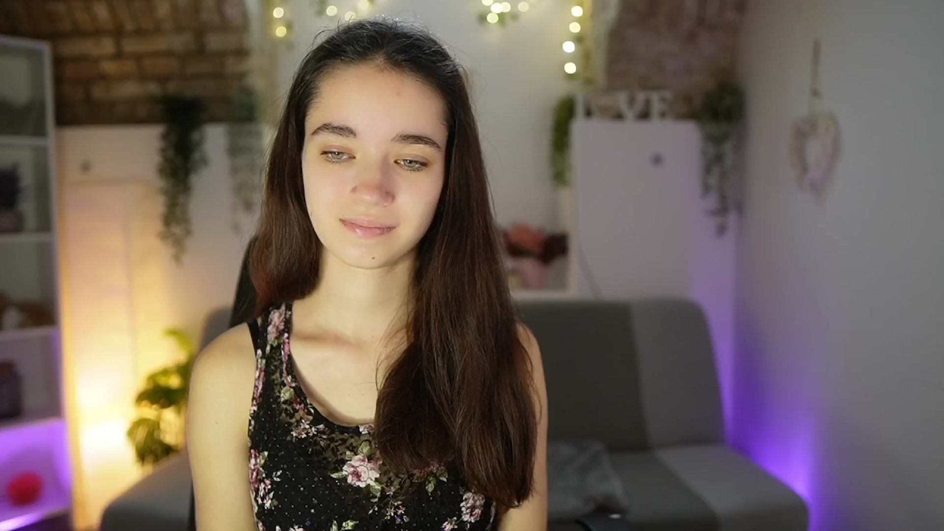 Gallery image thumbnail from Gia_Paige18's myfreecams stream on, 05/29/2025, 09:10 image 15 of 20