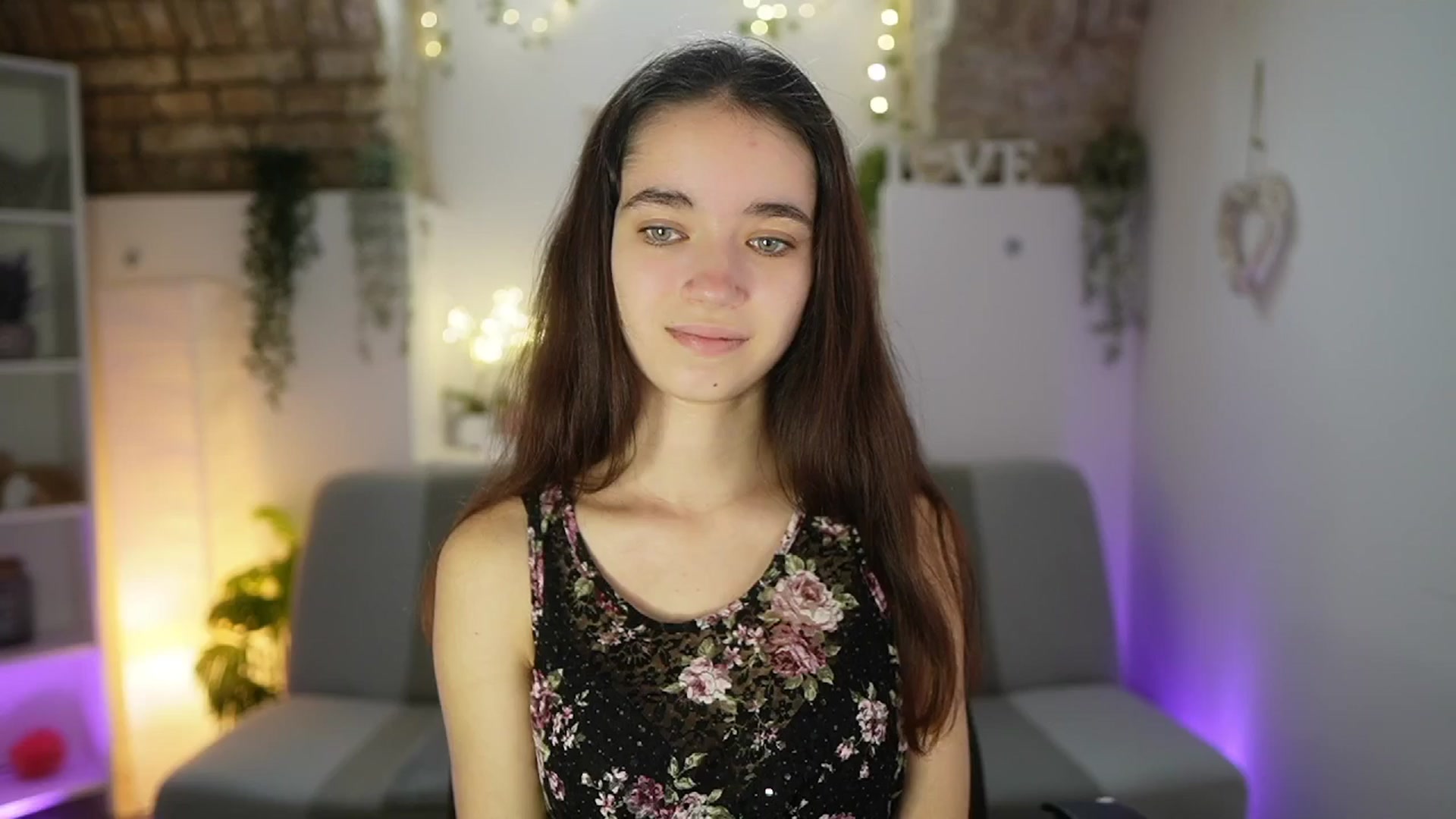 Gallery image thumbnail from Gia_Paige18's myfreecams stream on, 05/29/2025, 09:10 image 1 of 20