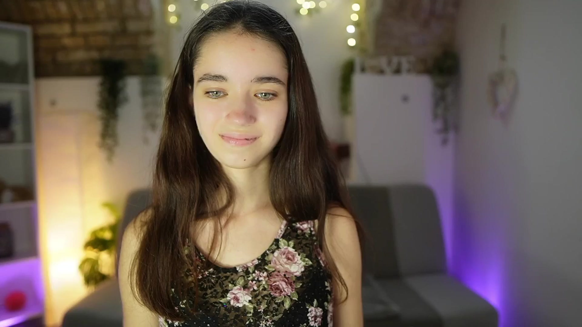 Gallery image thumbnail from Gia_Paige18's myfreecams stream on, 05/29/2025, 12:16 image 16 of 20