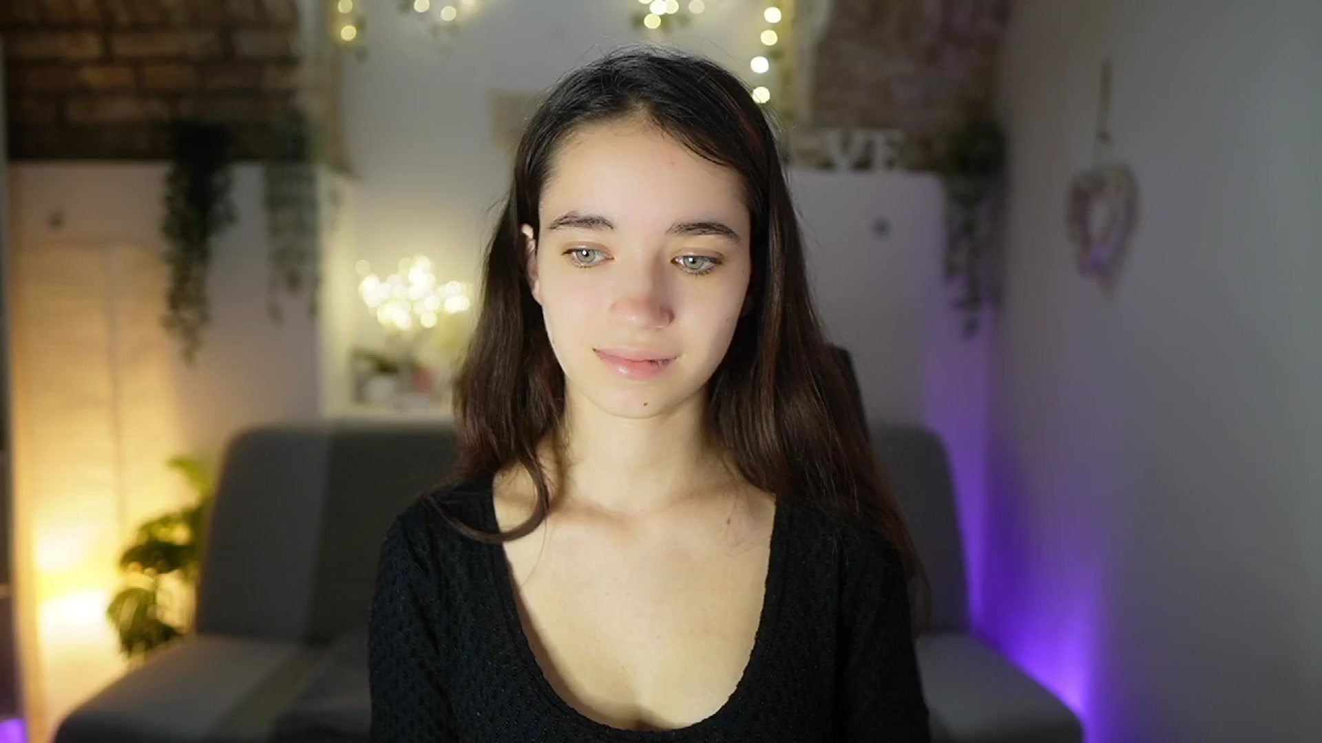 Gallery image thumbnail from Gia_Paige18's myfreecams stream on, 05/30/2025, 08:49 image 2 of 20