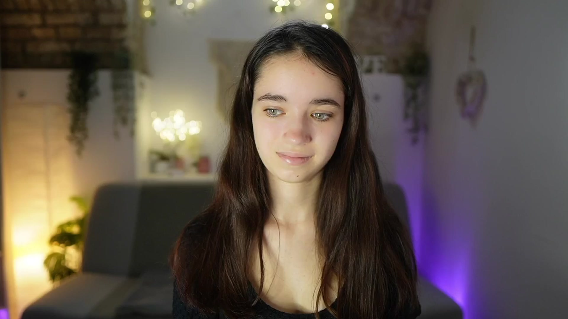 Gallery image thumbnail from Gia_Paige18's myfreecams stream on, 05/30/2025, 08:49 image 19 of 20