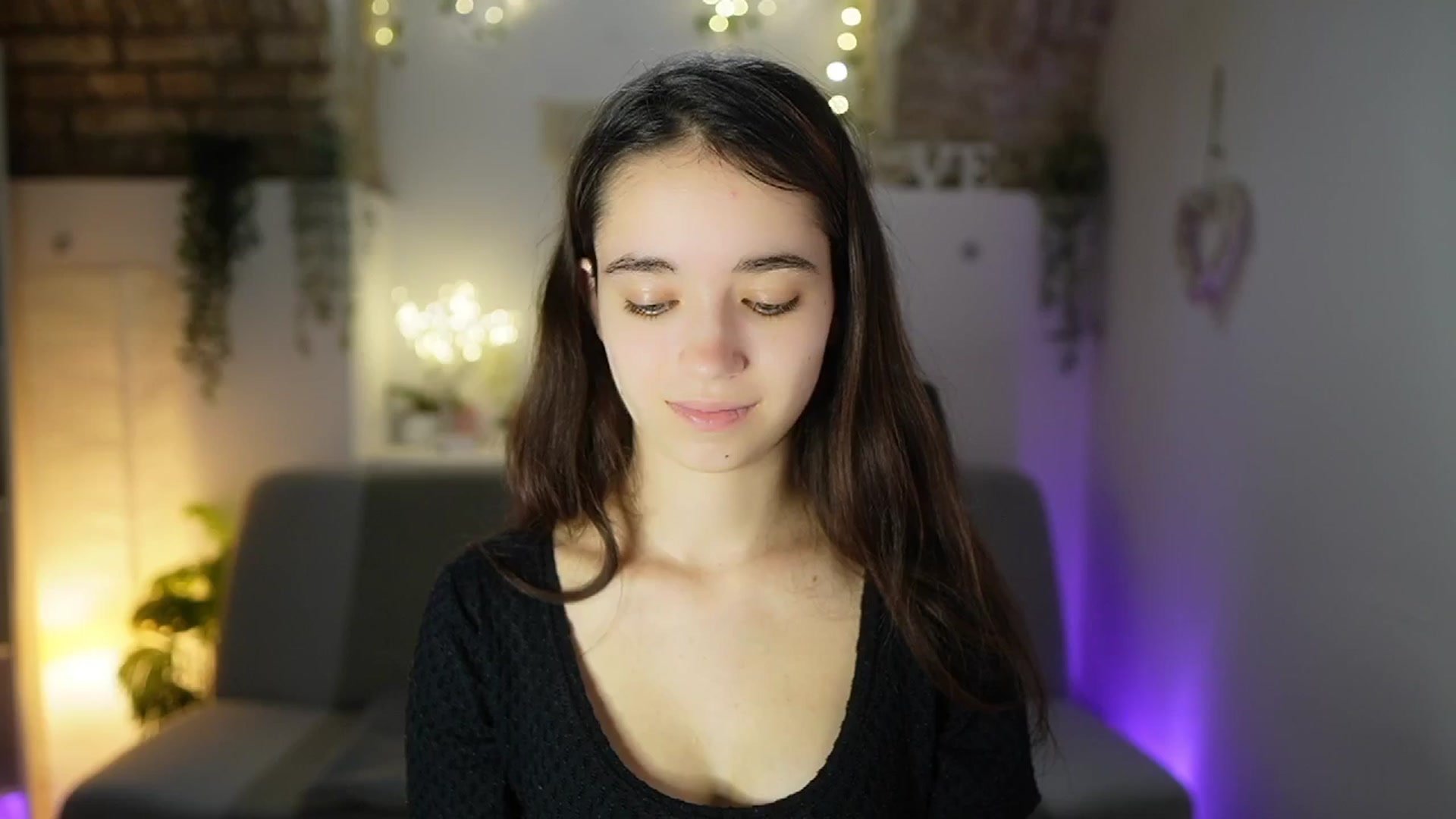 Gallery image thumbnail from Gia_Paige18's myfreecams stream on, 05/30/2025, 08:49 image 11 of 20