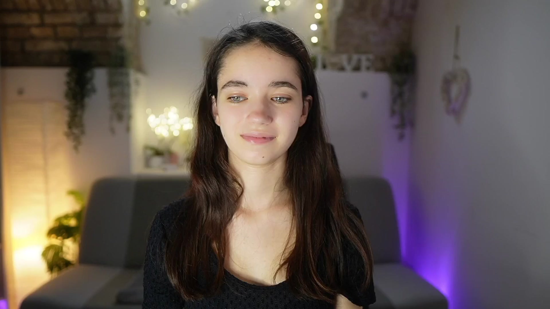 Gallery image thumbnail from Gia_Paige18's myfreecams stream on, 05/30/2025, 13:02 image 1 of 20