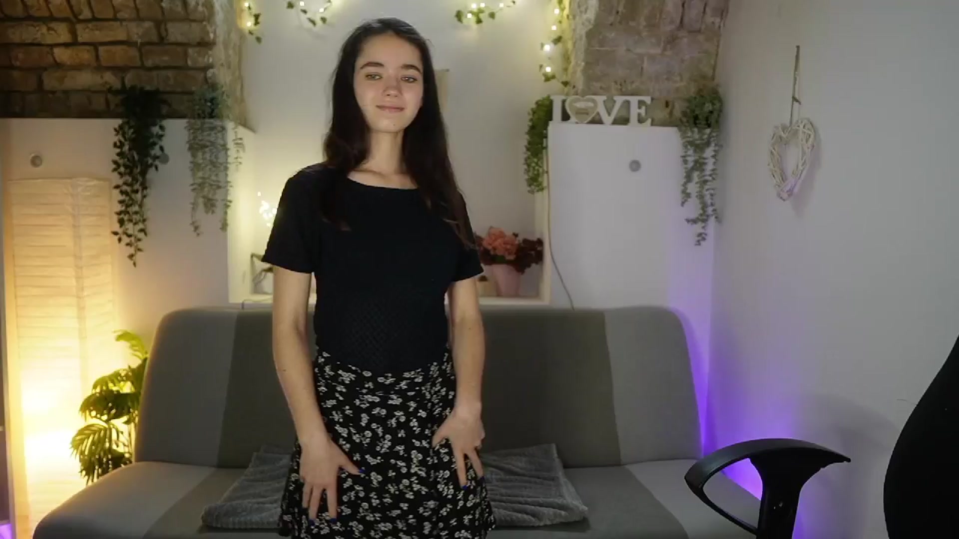 Gallery image thumbnail from Gia_Paige18's myfreecams stream on, 05/30/2025, 13:02 image 10 of 20