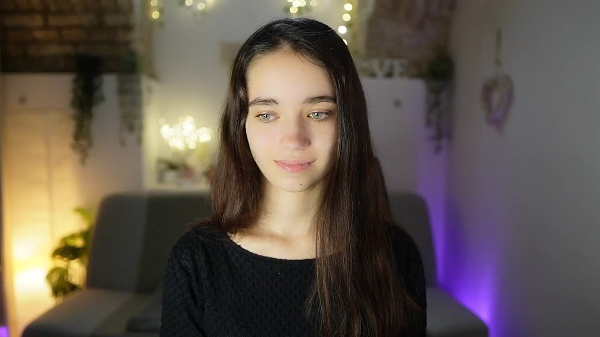 Gallery image thumbnail from Gia_Paige18's myfreecams stream on, 05/30/2025, 13:44 image 12 of 20