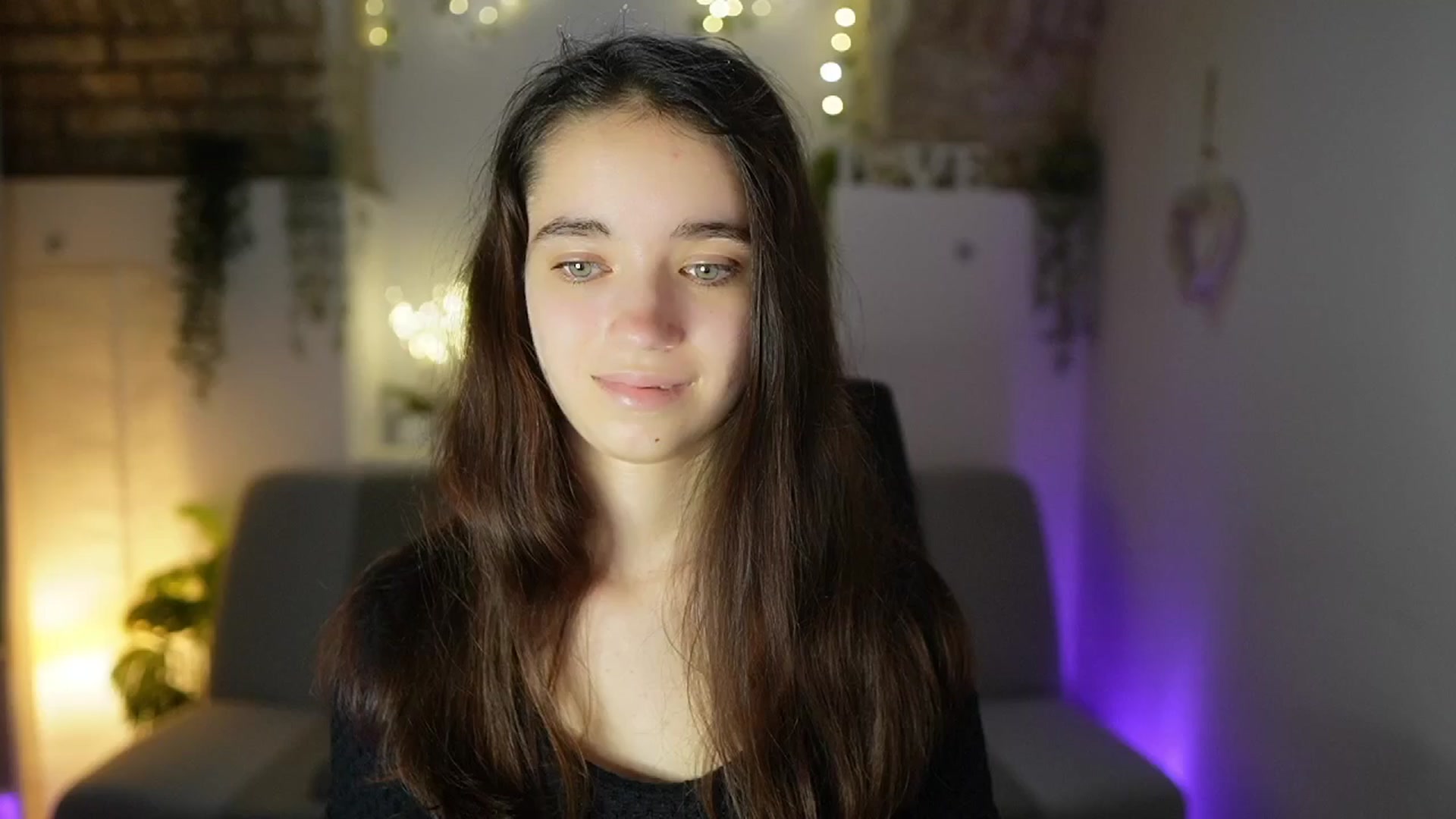 Gallery image thumbnail from Gia_Paige18's myfreecams stream on, 05/30/2025, 15:19 image 2 of 20