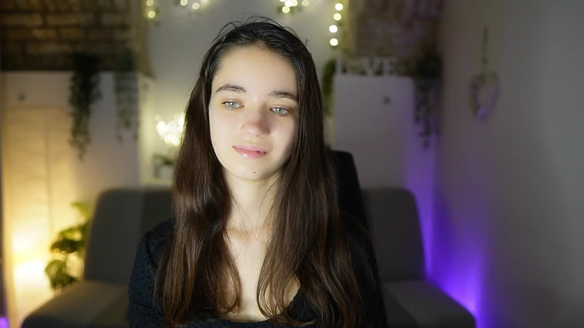Gallery image thumbnail from Gia_Paige18's myfreecams stream on, 05/30/2025, 17:57 image 18 of 20