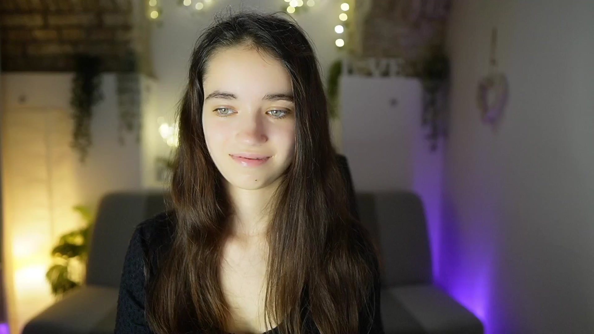 Gallery image thumbnail from Gia_Paige18's myfreecams stream on, 05/30/2025, 17:57 image 5 of 20