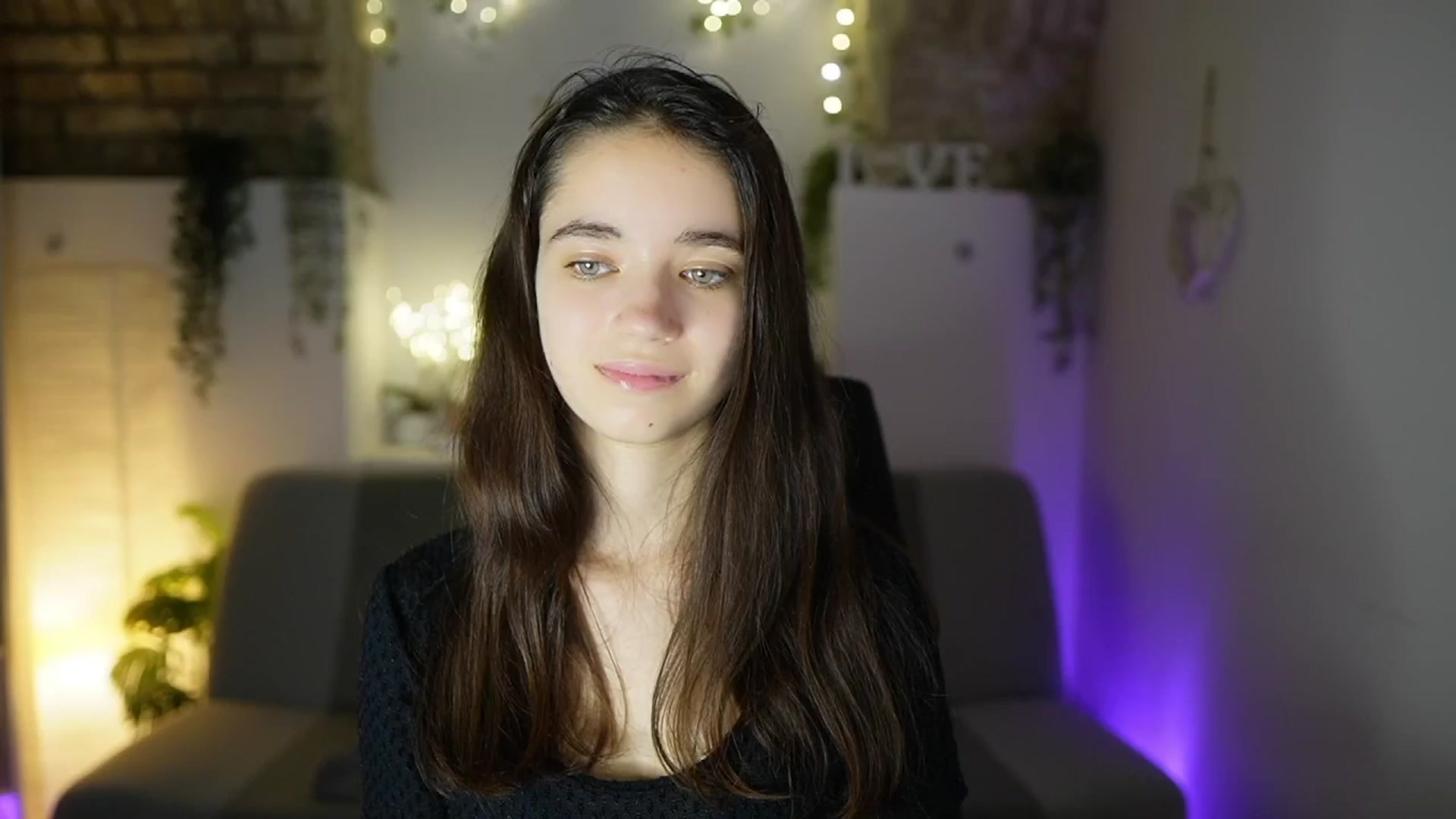 Gallery image thumbnail from Gia_Paige18's myfreecams stream on, 05/30/2025, 17:57 image 20 of 20