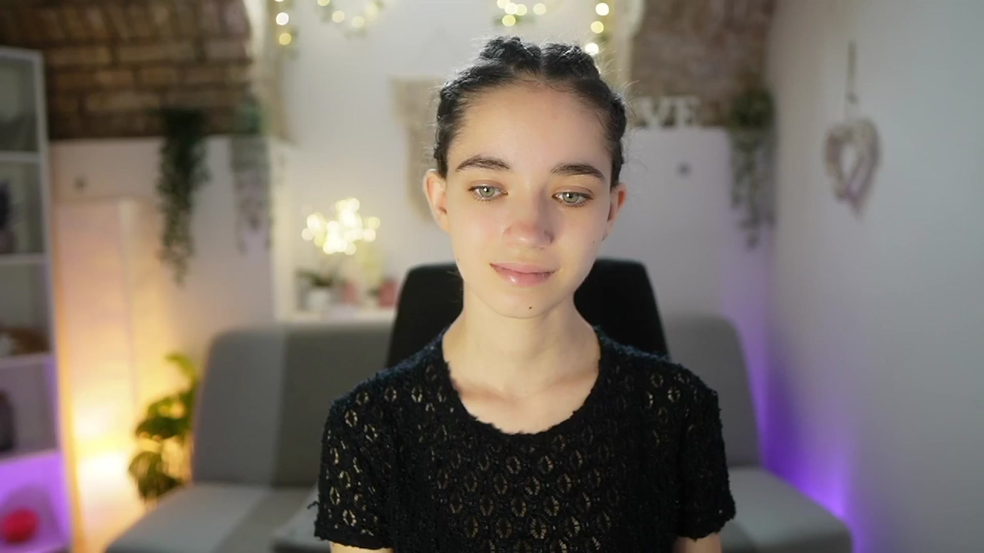 Gallery image thumbnail from Gia_Paige18's myfreecams stream on, 06/05/2025, 07:55 image 11 of 20