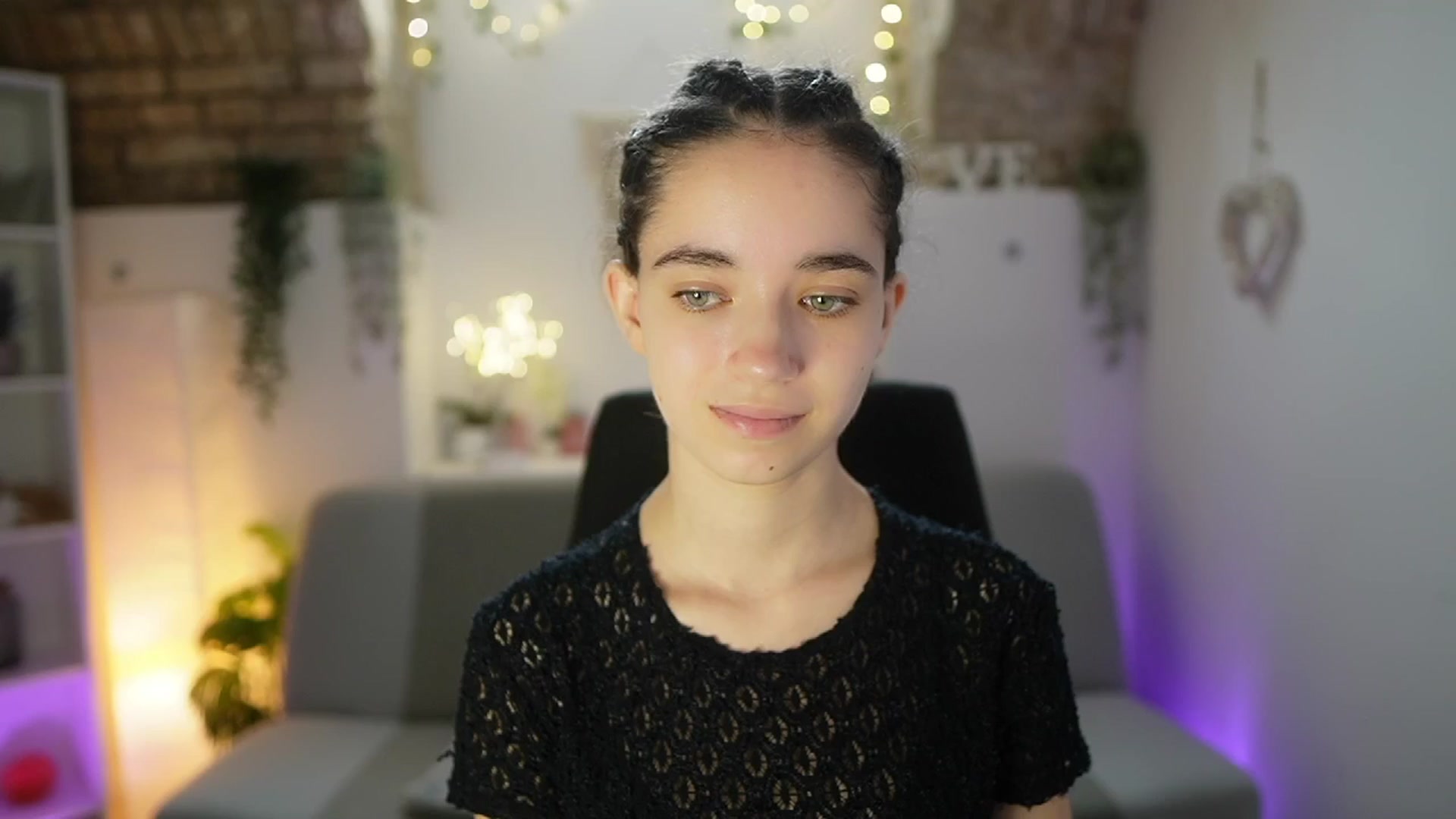 Gallery image thumbnail from Gia_Paige18's myfreecams stream on, 06/05/2025, 07:55 image 13 of 20
