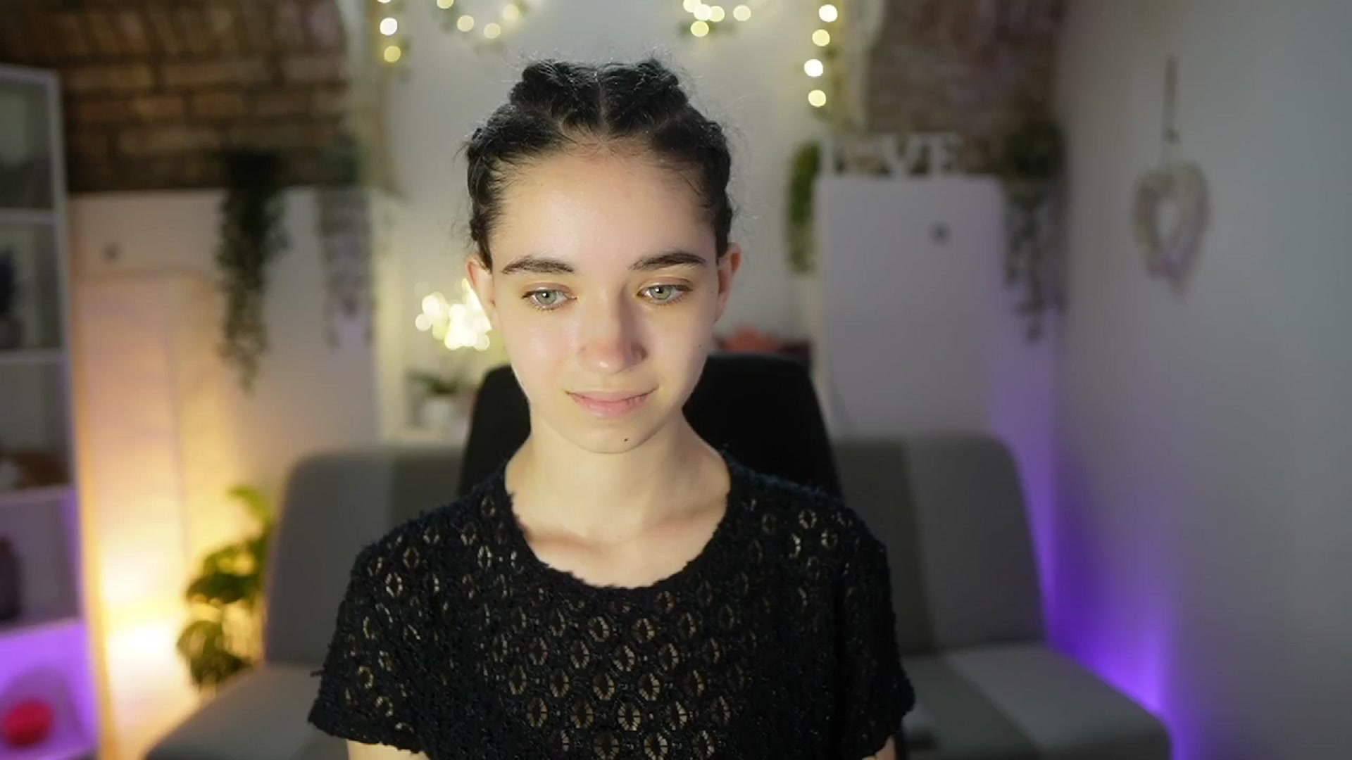 Gallery image thumbnail from Gia_Paige18's myfreecams stream on, 06/05/2025, 08:46 image 13 of 20