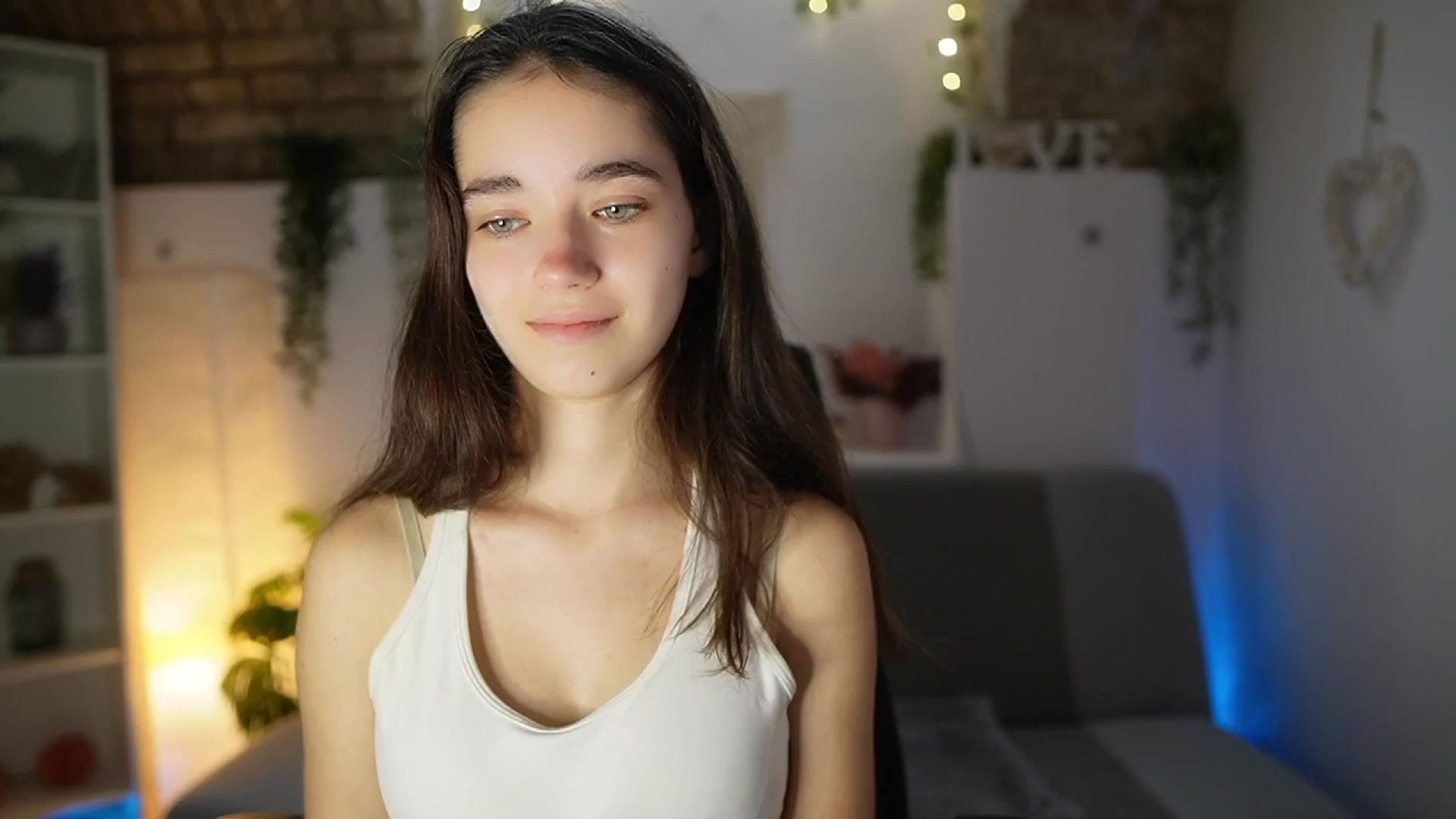 Gallery image thumbnail from Gia_Paige18's myfreecams stream on, 06/10/2025, 09:07 image 13 of 20