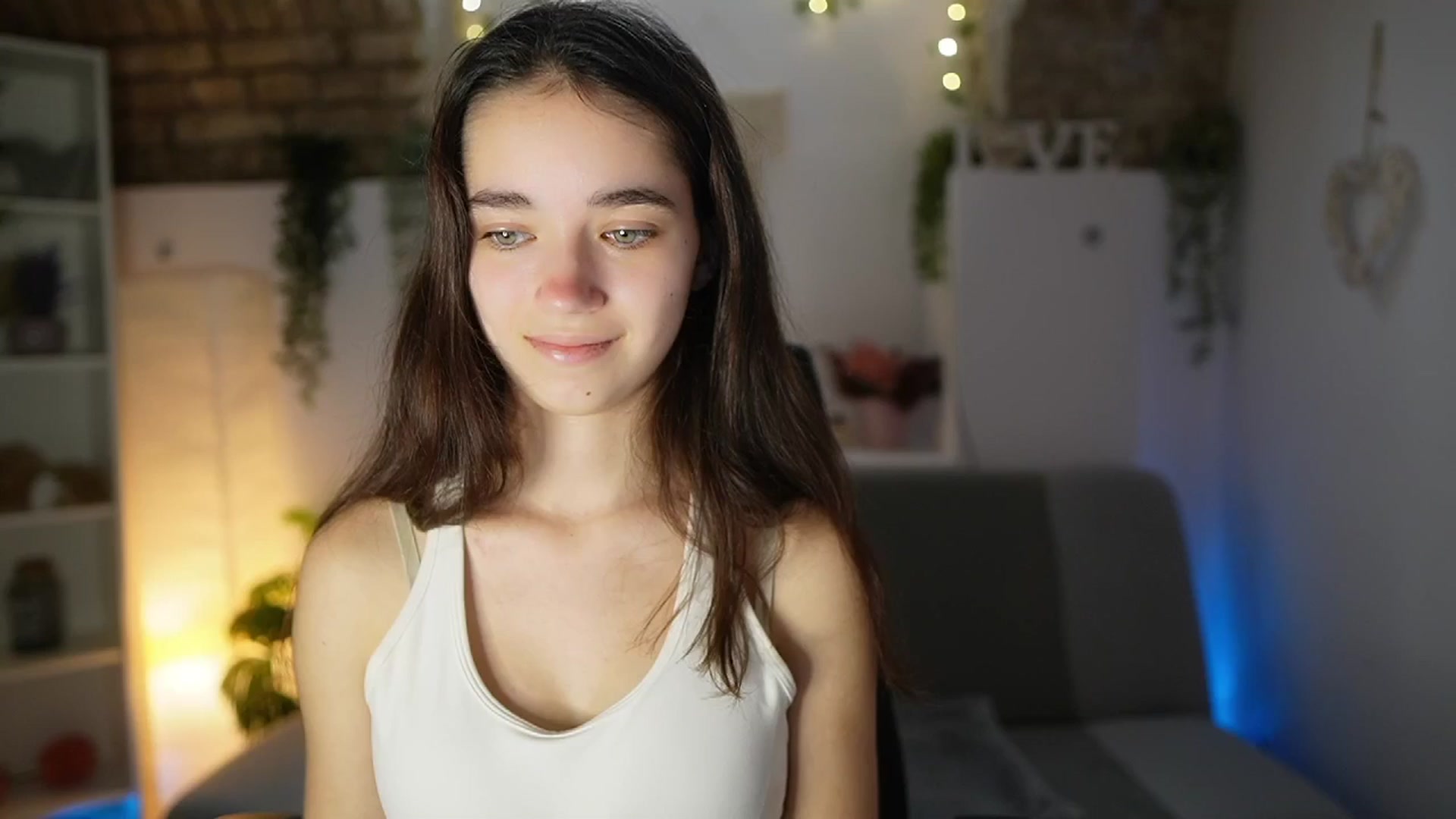 Gallery image thumbnail from Gia_Paige18's myfreecams stream on, 06/10/2025, 09:07 image 15 of 20