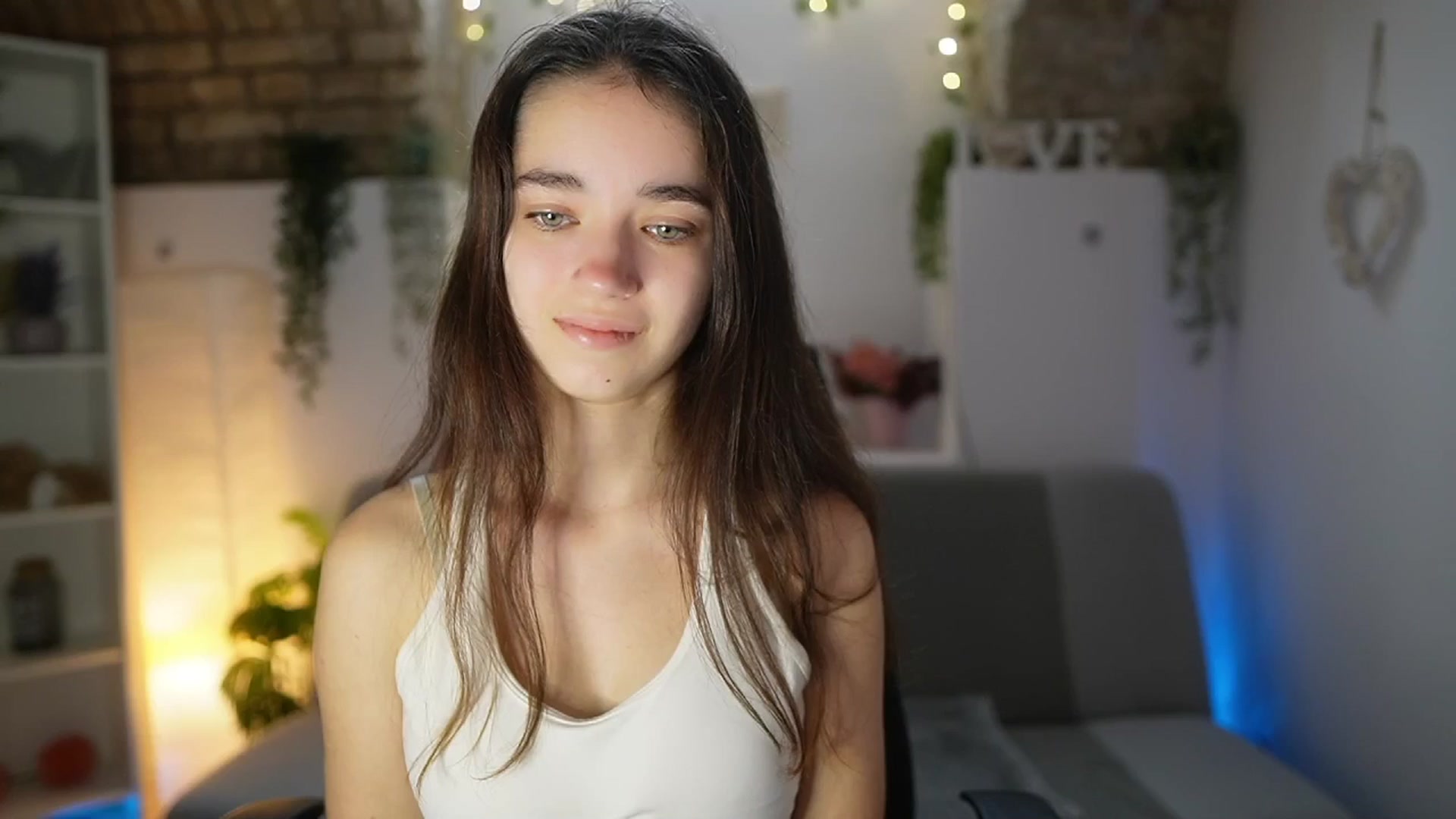 Gallery image thumbnail from Gia_Paige18's myfreecams stream on, 06/10/2025, 09:07 image 1 of 20