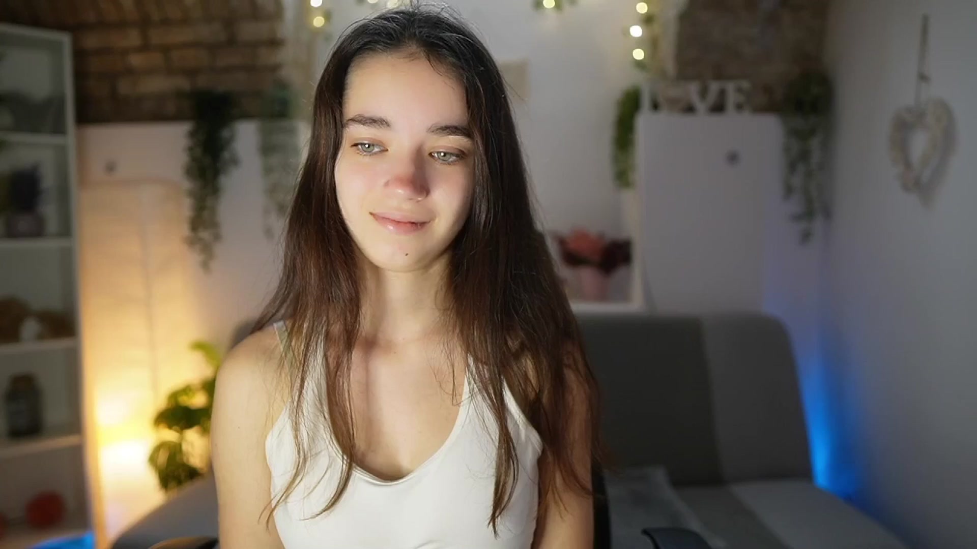 Gallery image thumbnail from Gia_Paige18's myfreecams stream on, 06/10/2025, 09:07 image 6 of 20