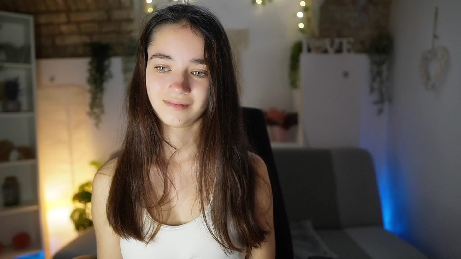 Gallery image thumbnail from Gia_Paige18's myfreecams stream on, 06/10/2025, 09:58 image 14 of 20