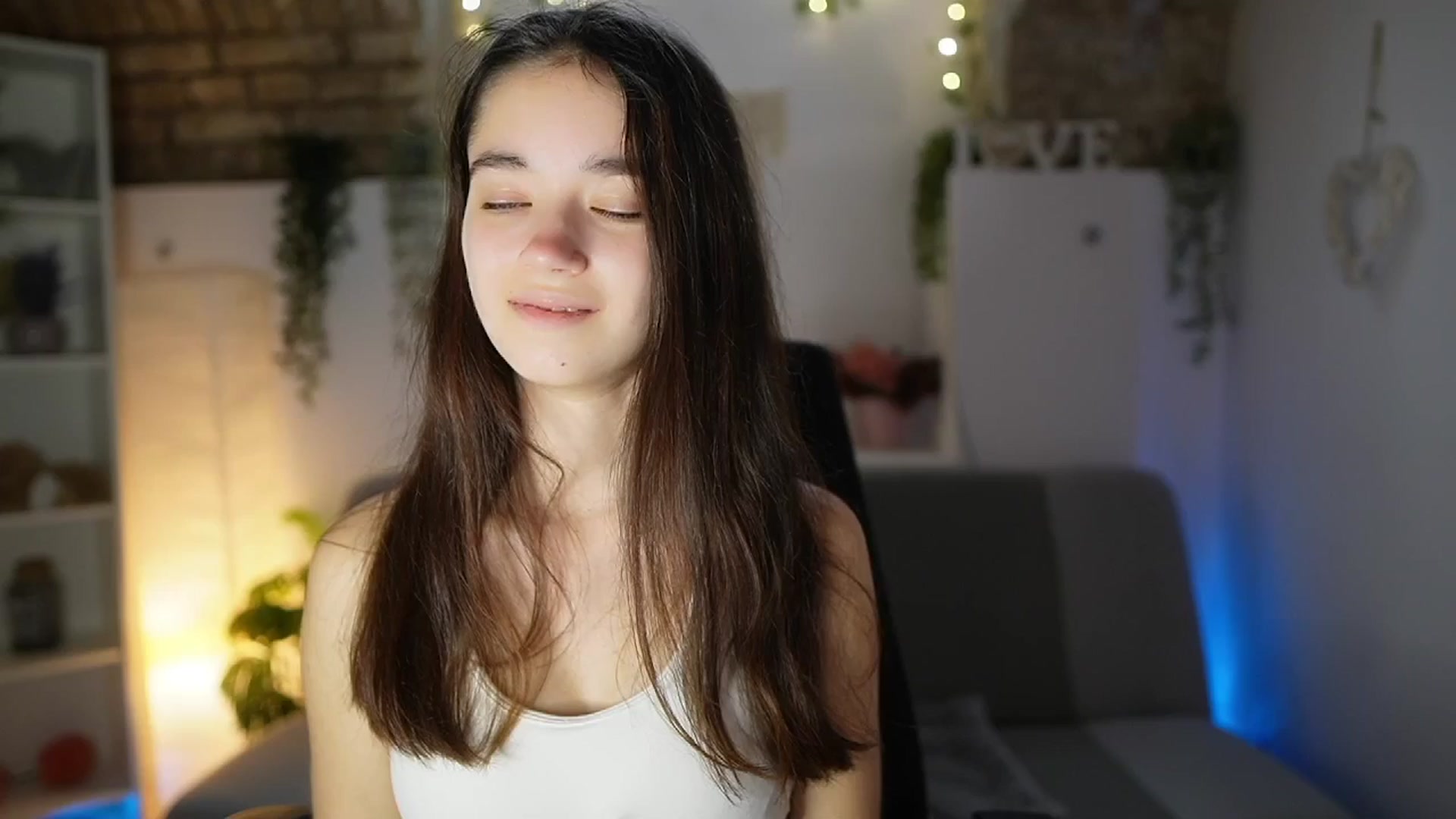 Gallery image thumbnail from Gia_Paige18's myfreecams stream on, 06/10/2025, 09:58 image 17 of 20