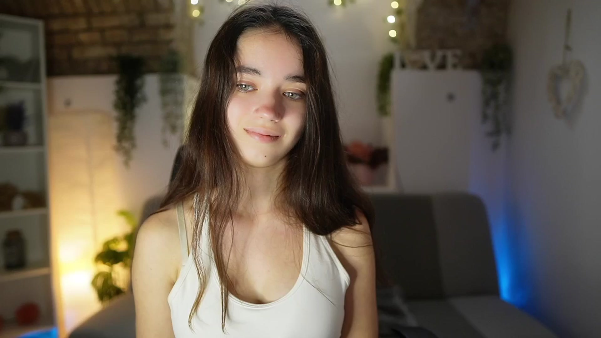 Gallery image thumbnail from Gia_Paige18's myfreecams stream on, 06/10/2025, 13:00 image 15 of 20