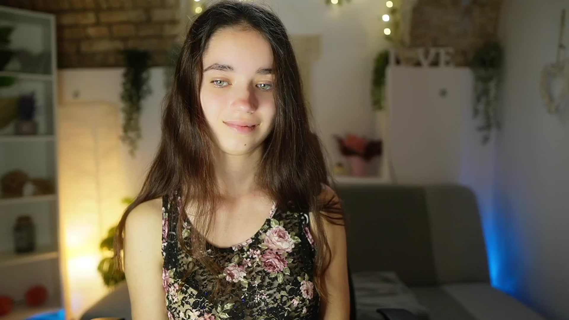 Gallery image thumbnail from Gia_Paige18's myfreecams stream on, 06/13/2025, 13:13 image 6 of 20