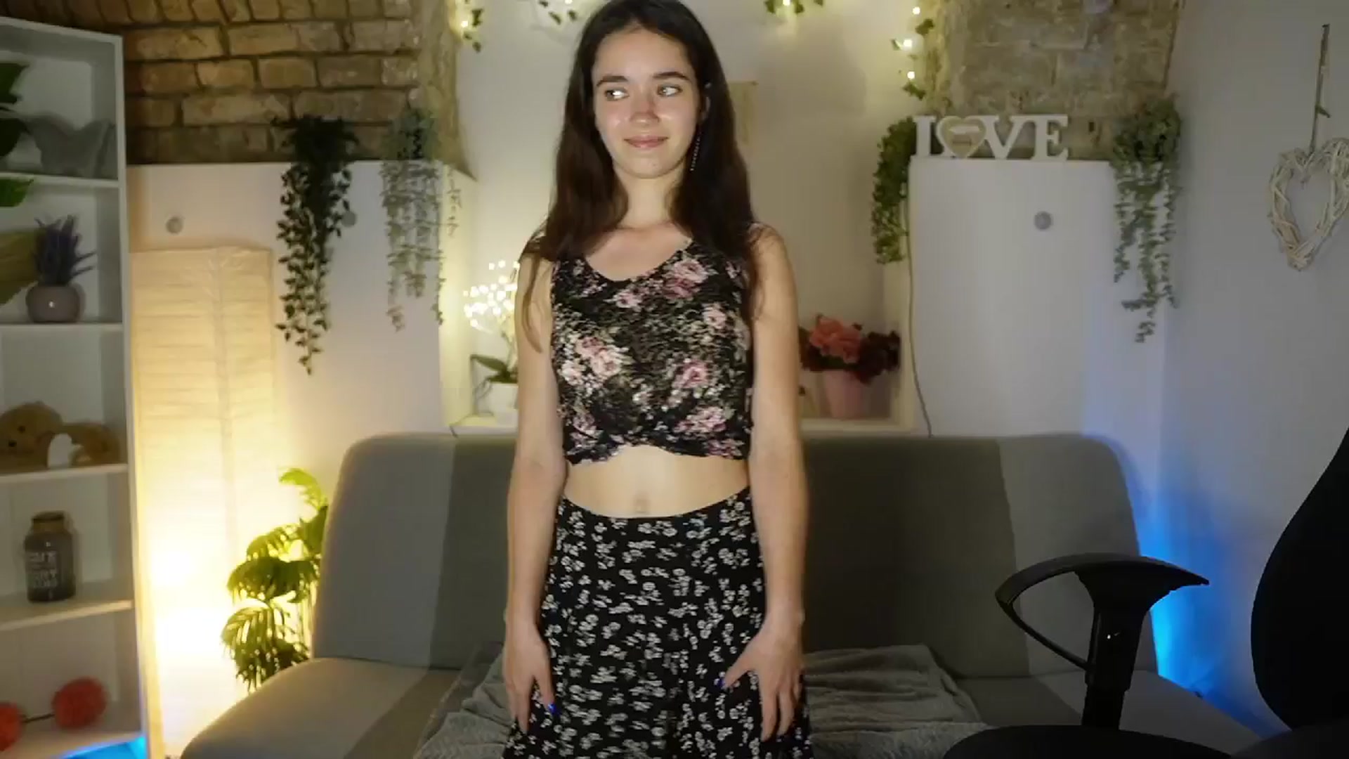 Gallery image thumbnail from Gia_Paige18's myfreecams stream on, 06/13/2025, 17:50 image 18 of 20