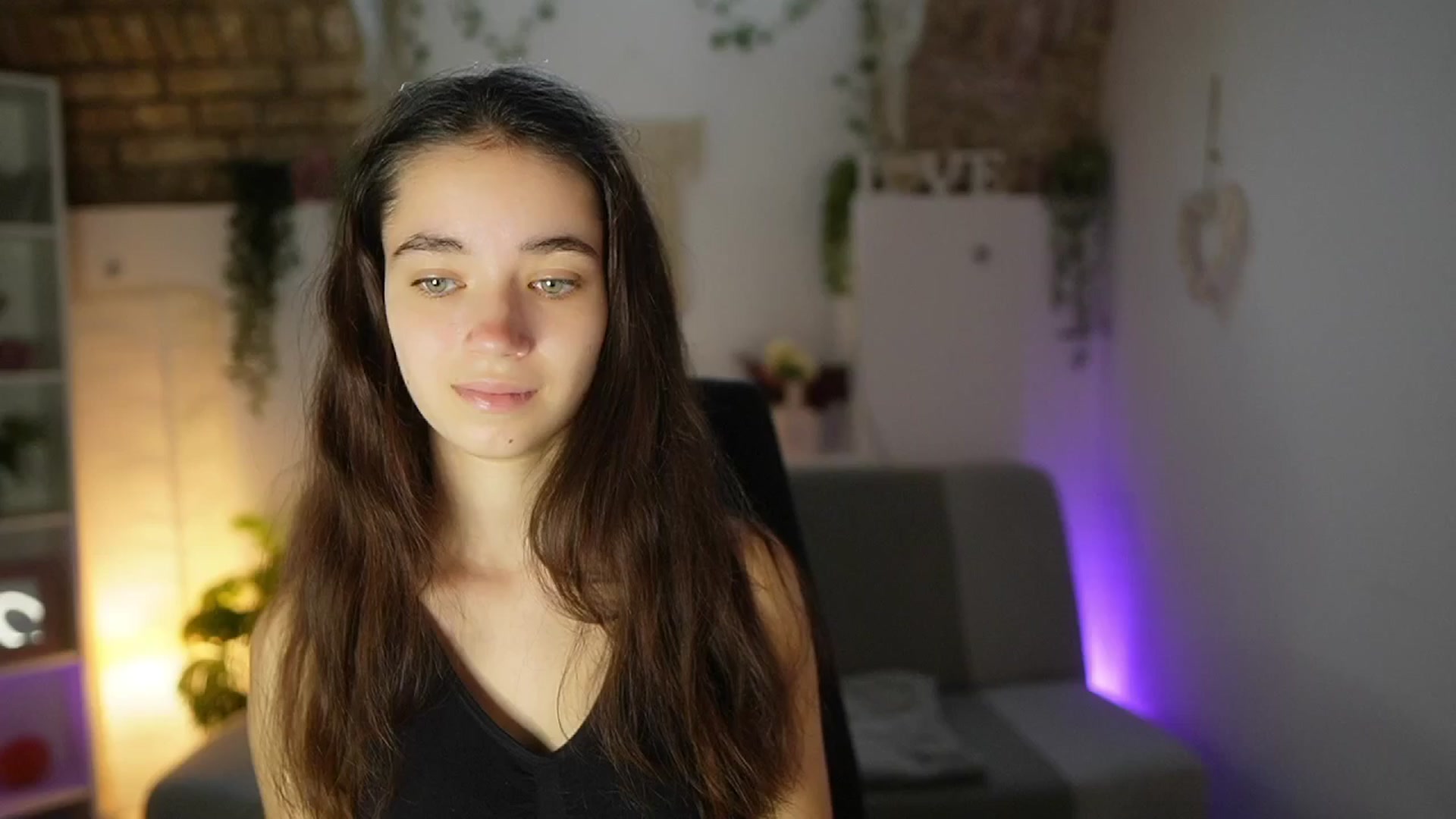 Gallery image thumbnail from Gia_Paige18's myfreecams stream on, 06/15/2025, 09:34 image 18 of 20