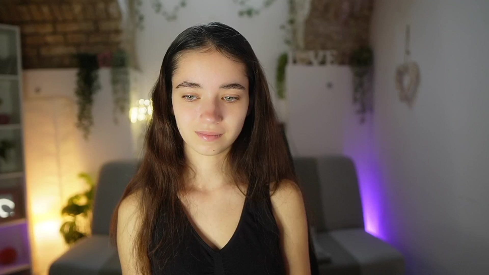 Gallery image thumbnail from Gia_Paige18's myfreecams stream on, 06/15/2025, 09:34 image 9 of 20