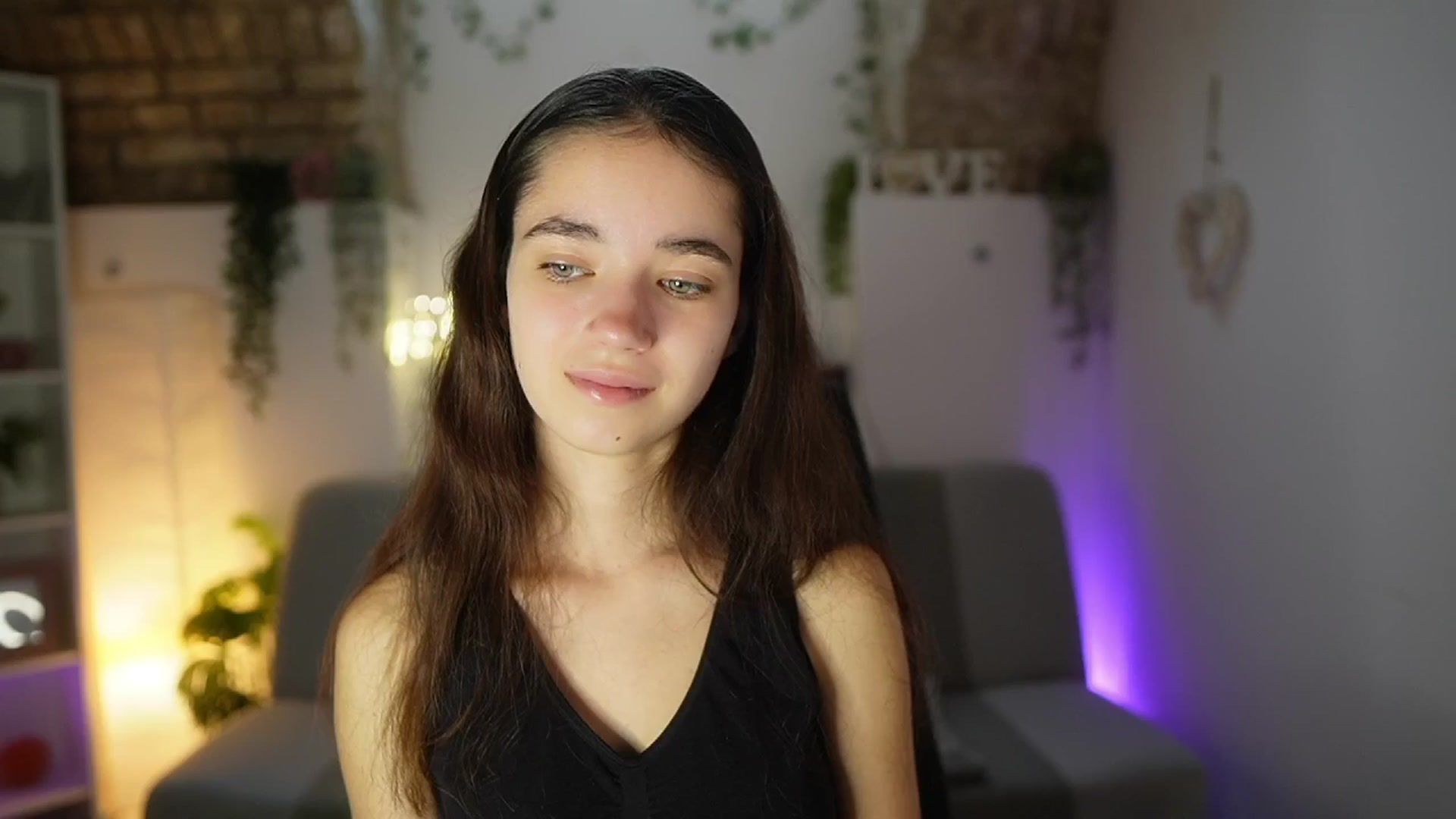 Gallery image thumbnail from Gia_Paige18's myfreecams stream on, 06/15/2025, 09:34 image 13 of 20