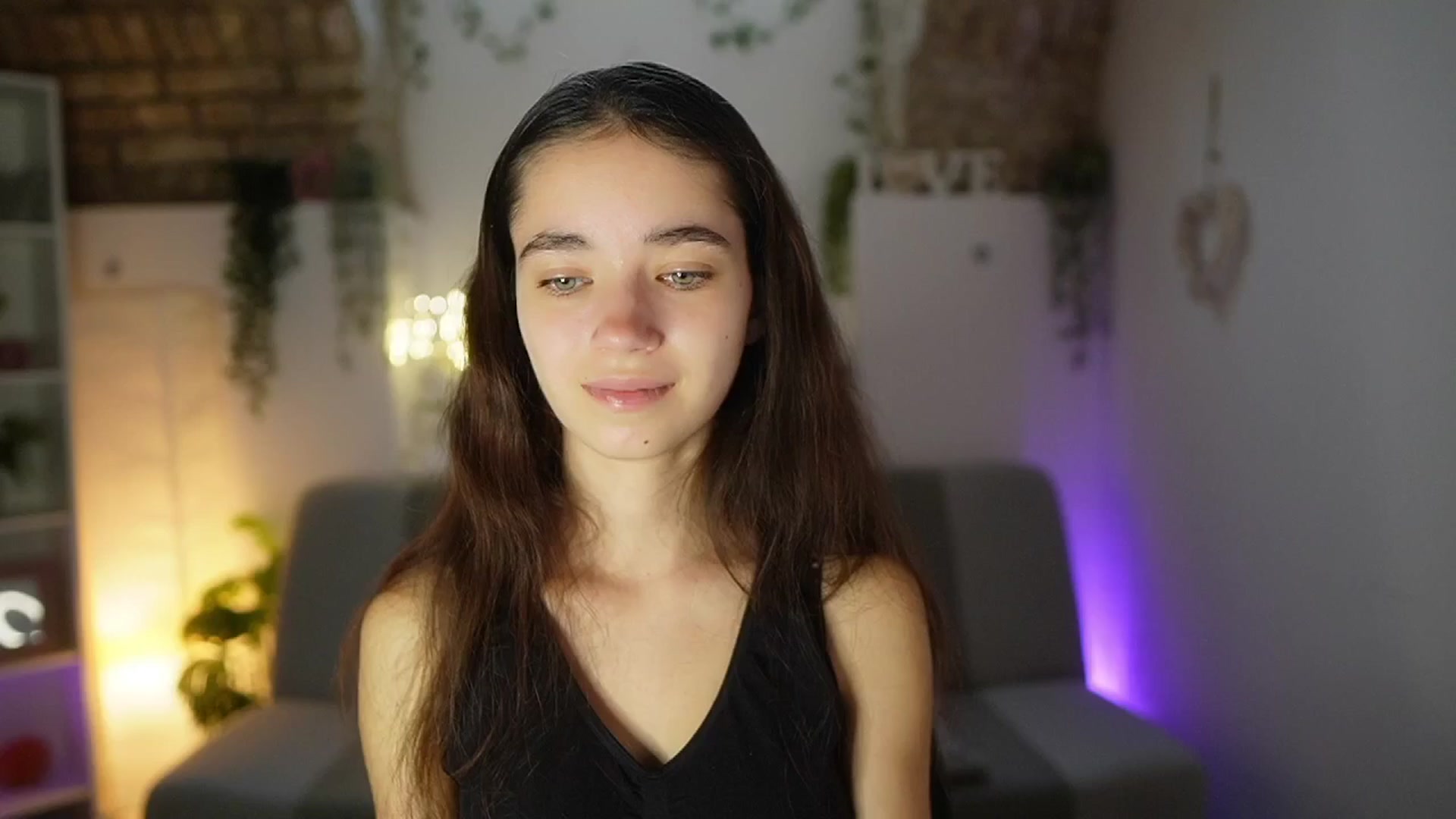 Gallery image thumbnail from Gia_Paige18's myfreecams stream on, 06/15/2025, 09:34 image 14 of 20