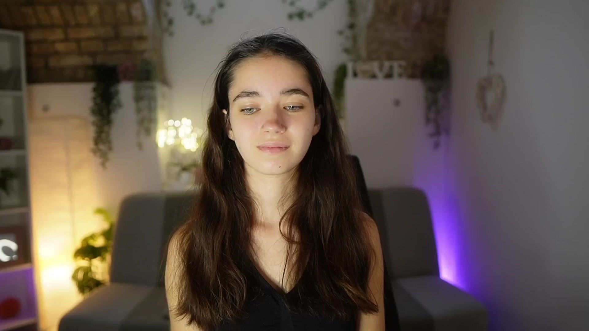 Gallery image thumbnail from Gia_Paige18's myfreecams stream on, 06/15/2025, 11:04 image 11 of 20