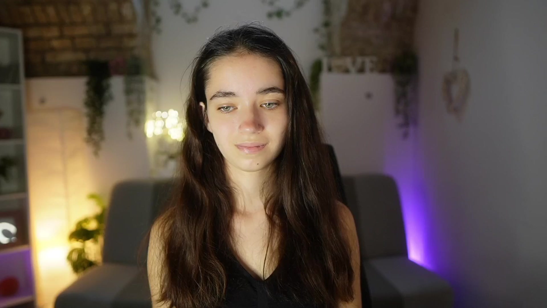 Gallery image thumbnail from Gia_Paige18's myfreecams stream on, 06/15/2025, 11:04 image 6 of 20