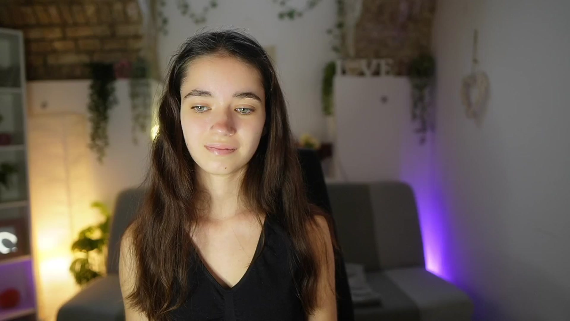 Gallery image thumbnail from Gia_Paige18's myfreecams stream on, 06/15/2025, 11:04 image 19 of 20